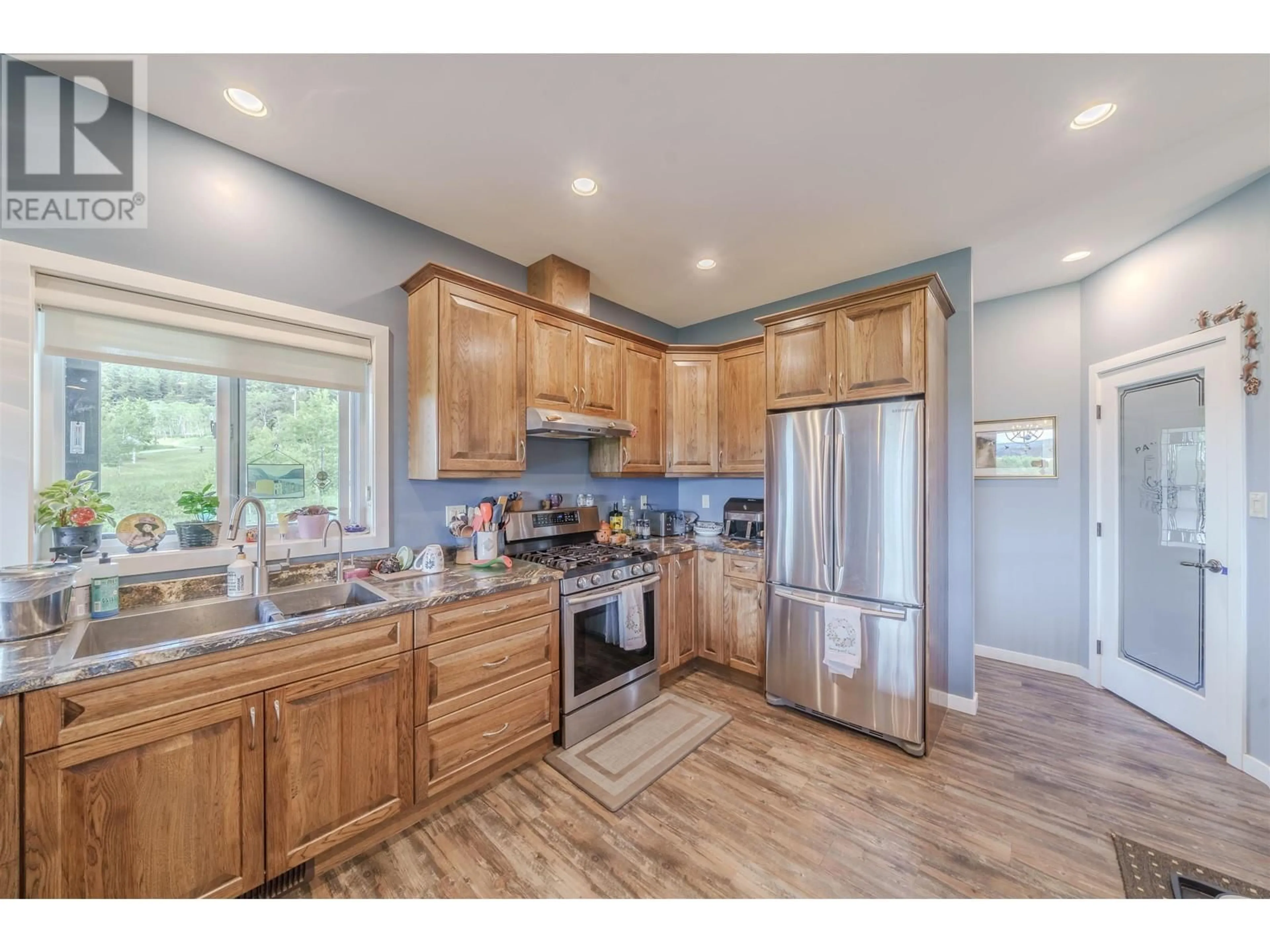 Open concept kitchen, unknown for 4162 LAC LA HACHE STATION ROAD, 100 Mile House British Columbia V0K1T0