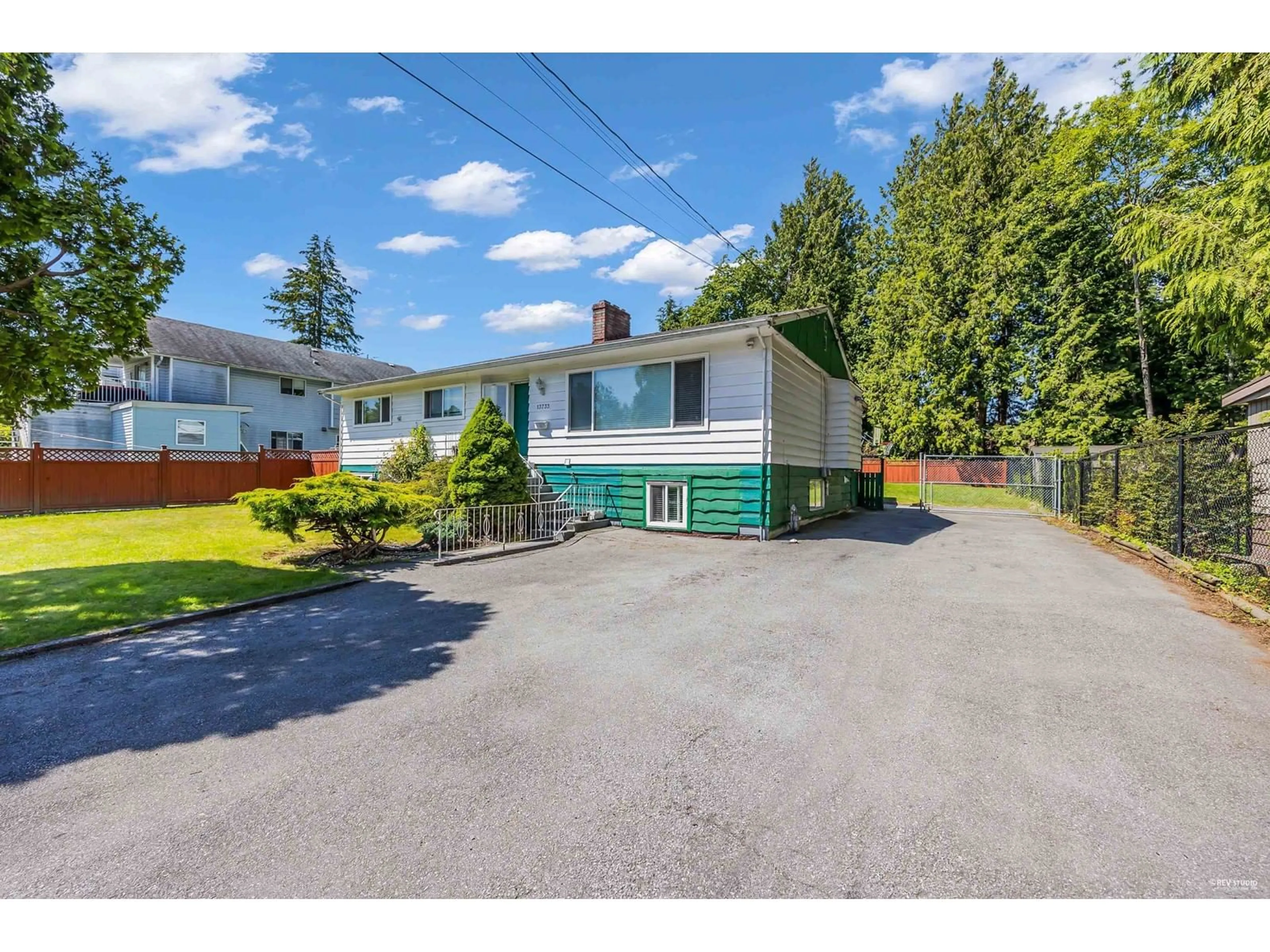 A pic from outside/outdoor area/front of a property/back of a property/a pic from drone, street for 13733 67A, Surrey British Columbia V3W2C2