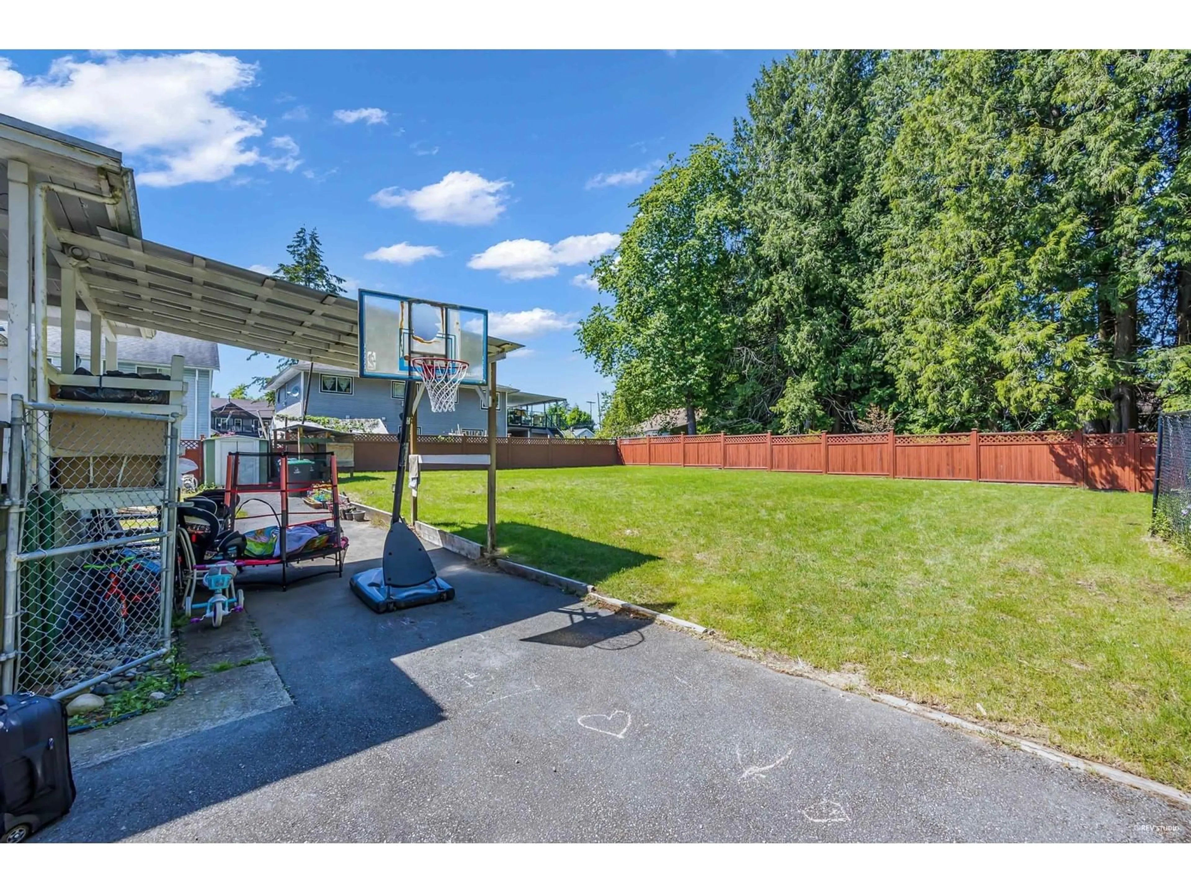 A pic from outside/outdoor area/front of a property/back of a property/a pic from drone, street for 13733 67A, Surrey British Columbia V3W2C2