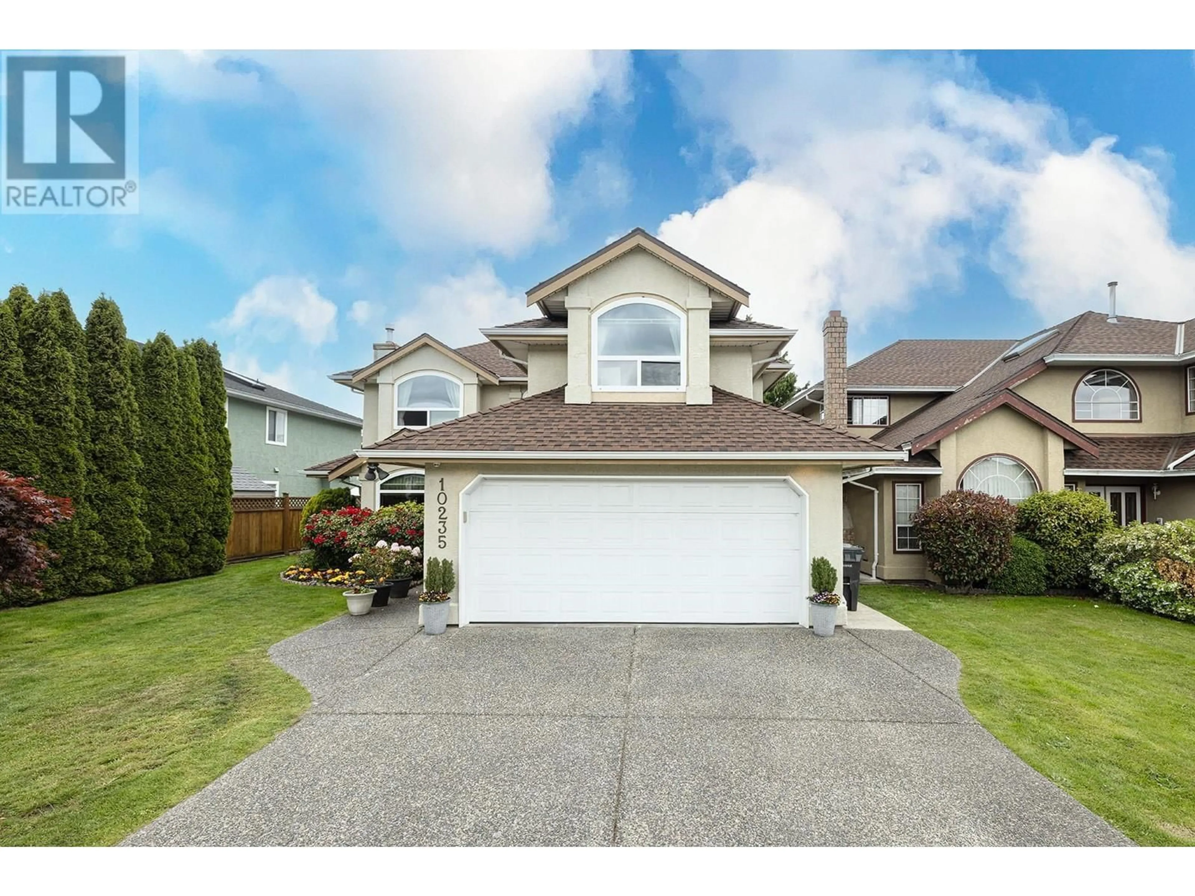 Home with vinyl exterior material, street for 10235 HAYNE COURT, Richmond British Columbia V6X3V1