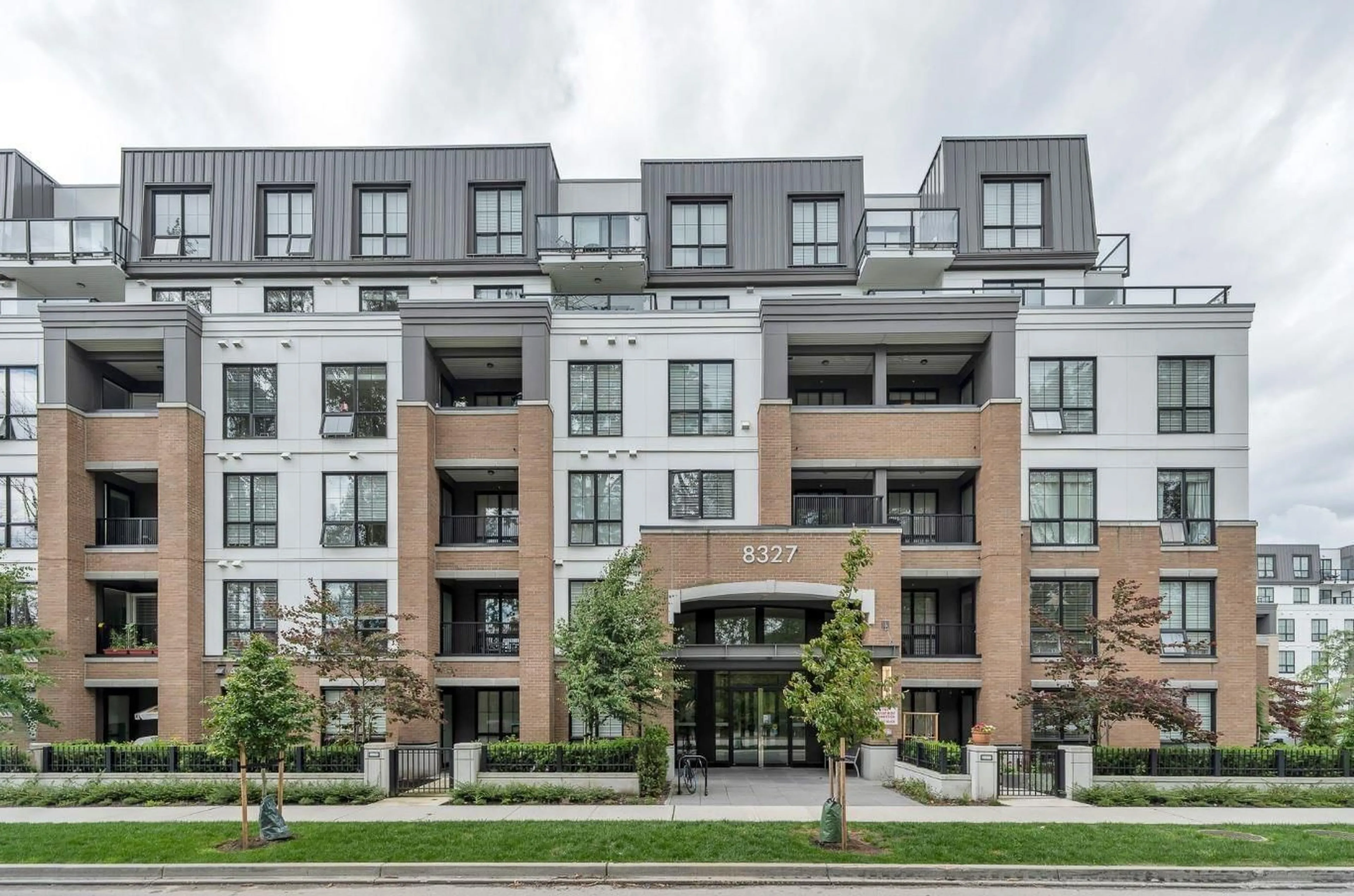 Patio, building for 603 - 8327 201, Langley British Columbia V2Y3P4