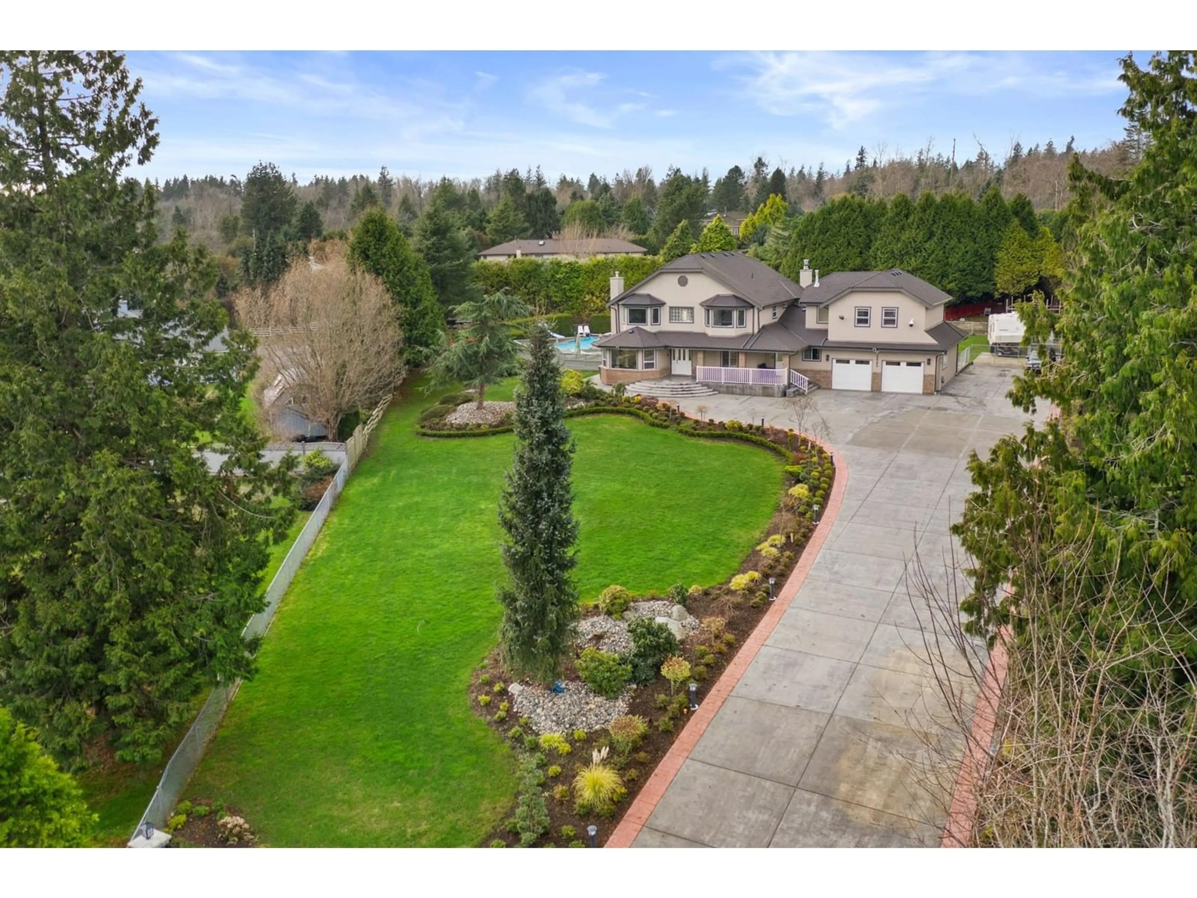 A pic from outside/outdoor area/front of a property/back of a property/a pic from drone, mountain view for 2045 183, Surrey British Columbia V3Z9W1