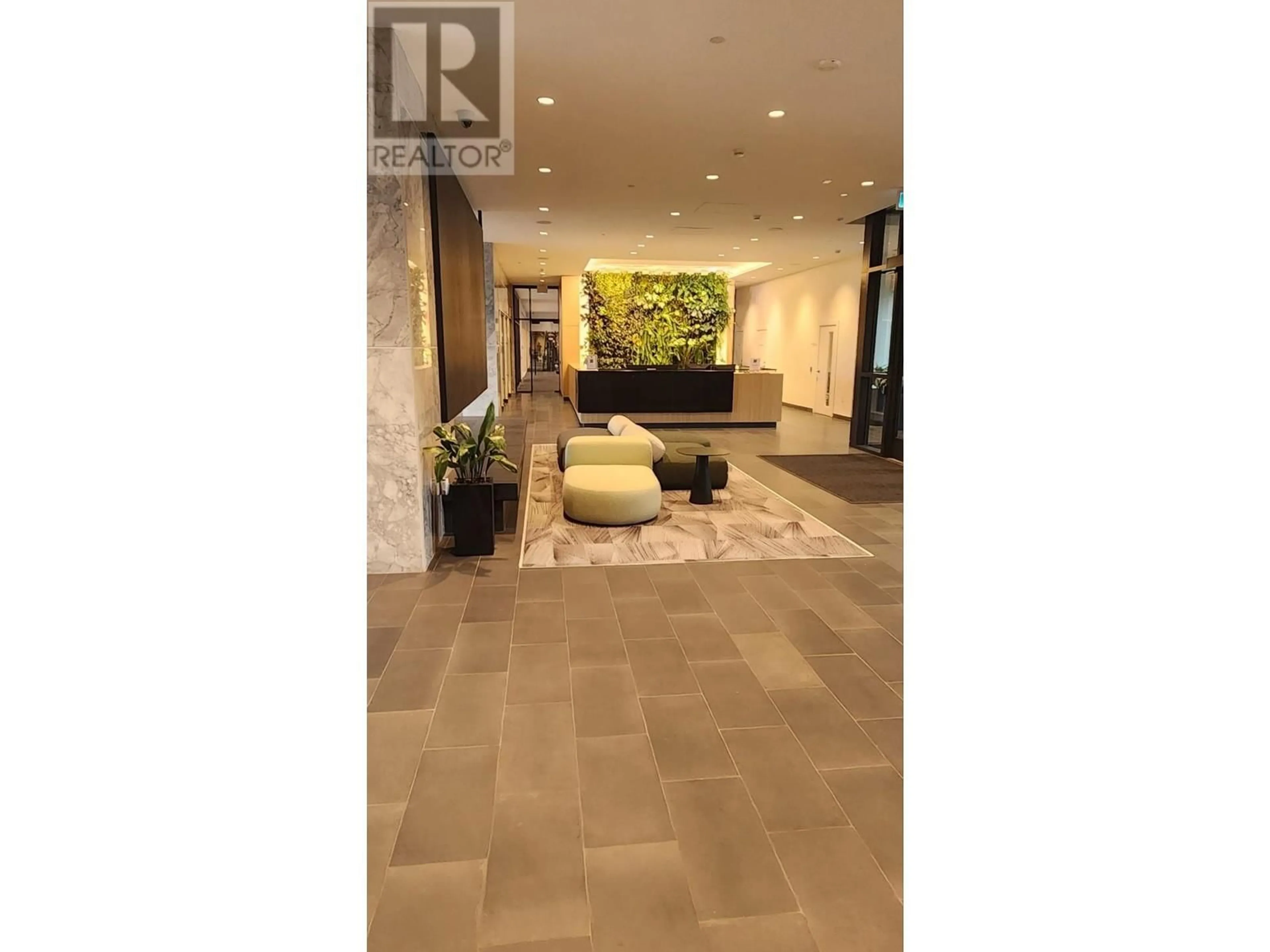 Indoor foyer for 505 - 3809 EVERGREEN PLACE, Burnaby British Columbia V3J0M1