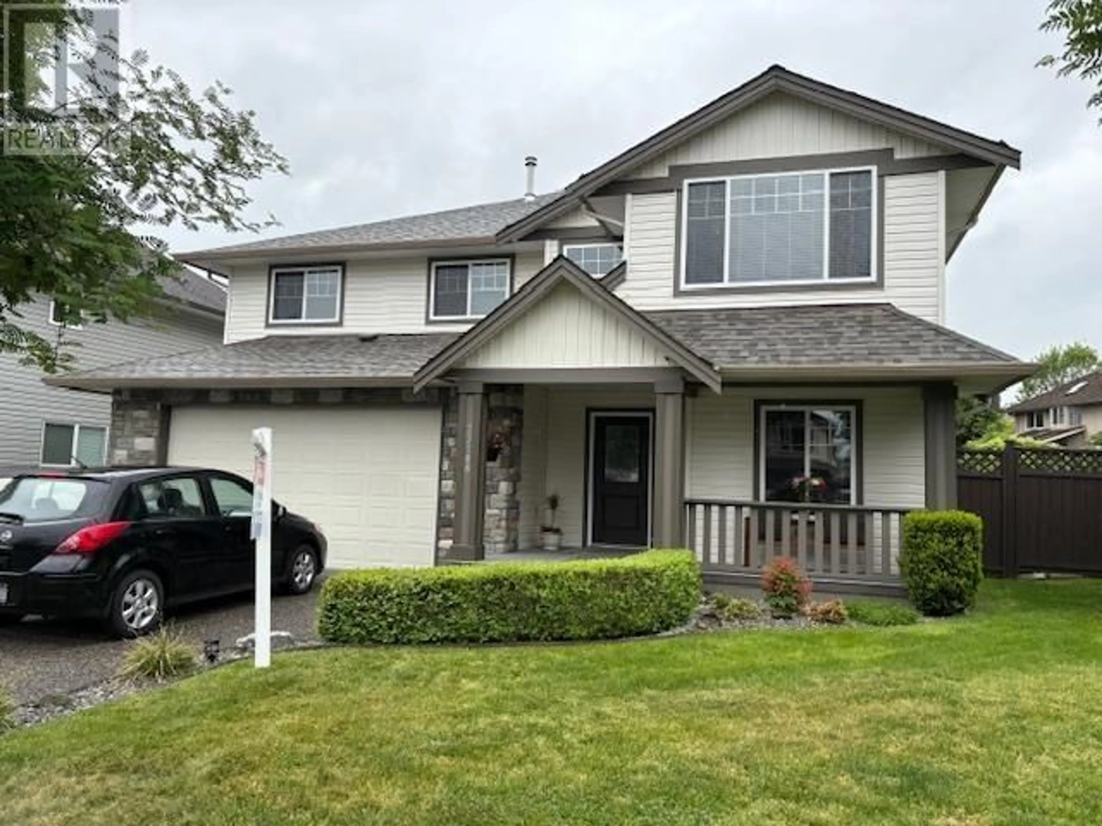 Home with vinyl exterior material, street for 23708 115 AVENUE, Maple Ridge British Columbia V2W2C1