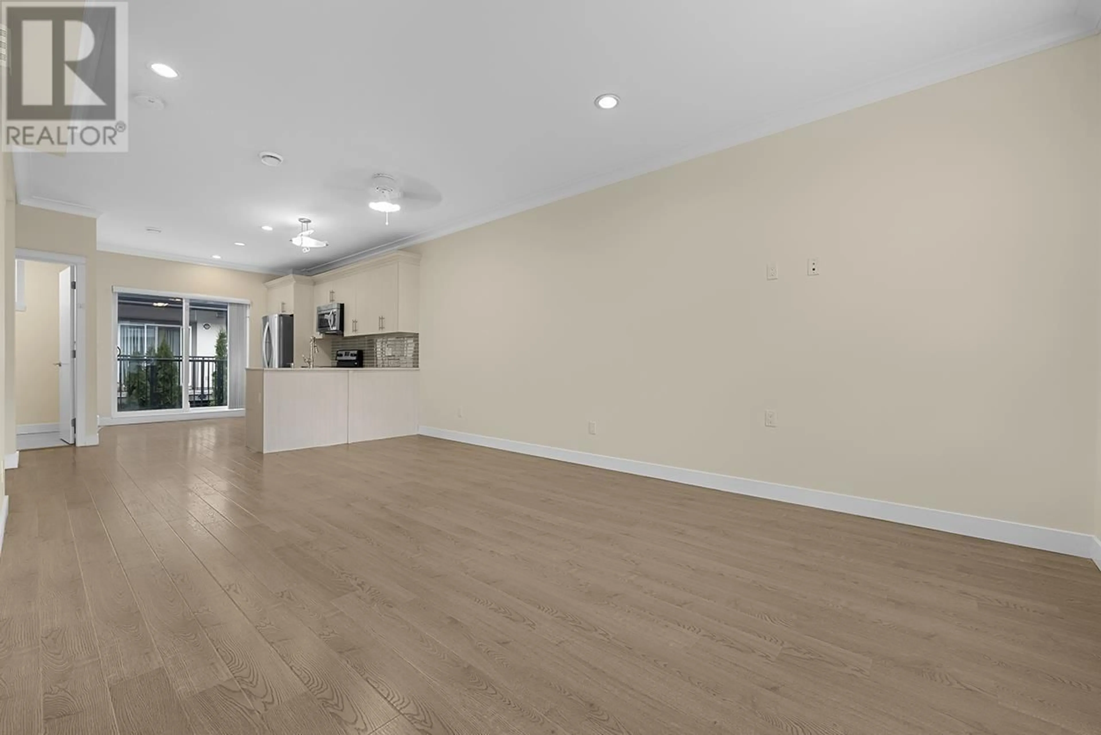 A pic of a room for 2 - 4191 NO. 4 ROAD, Richmond British Columbia V6X2M2