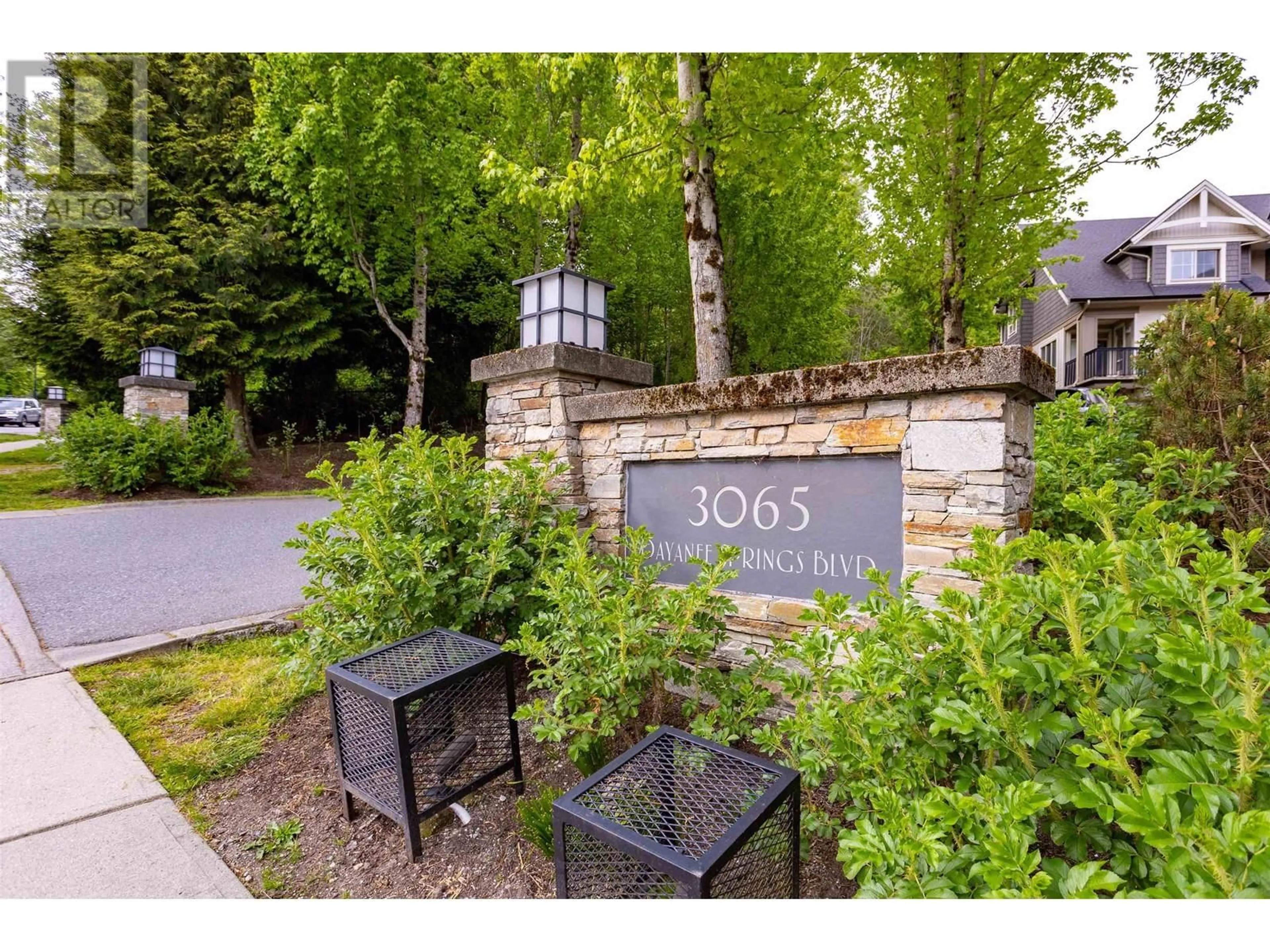Patio, unknown for 10 - 3065 DAYANEE SPRINGS BOULEVARD, Coquitlam British Columbia V3E0A5