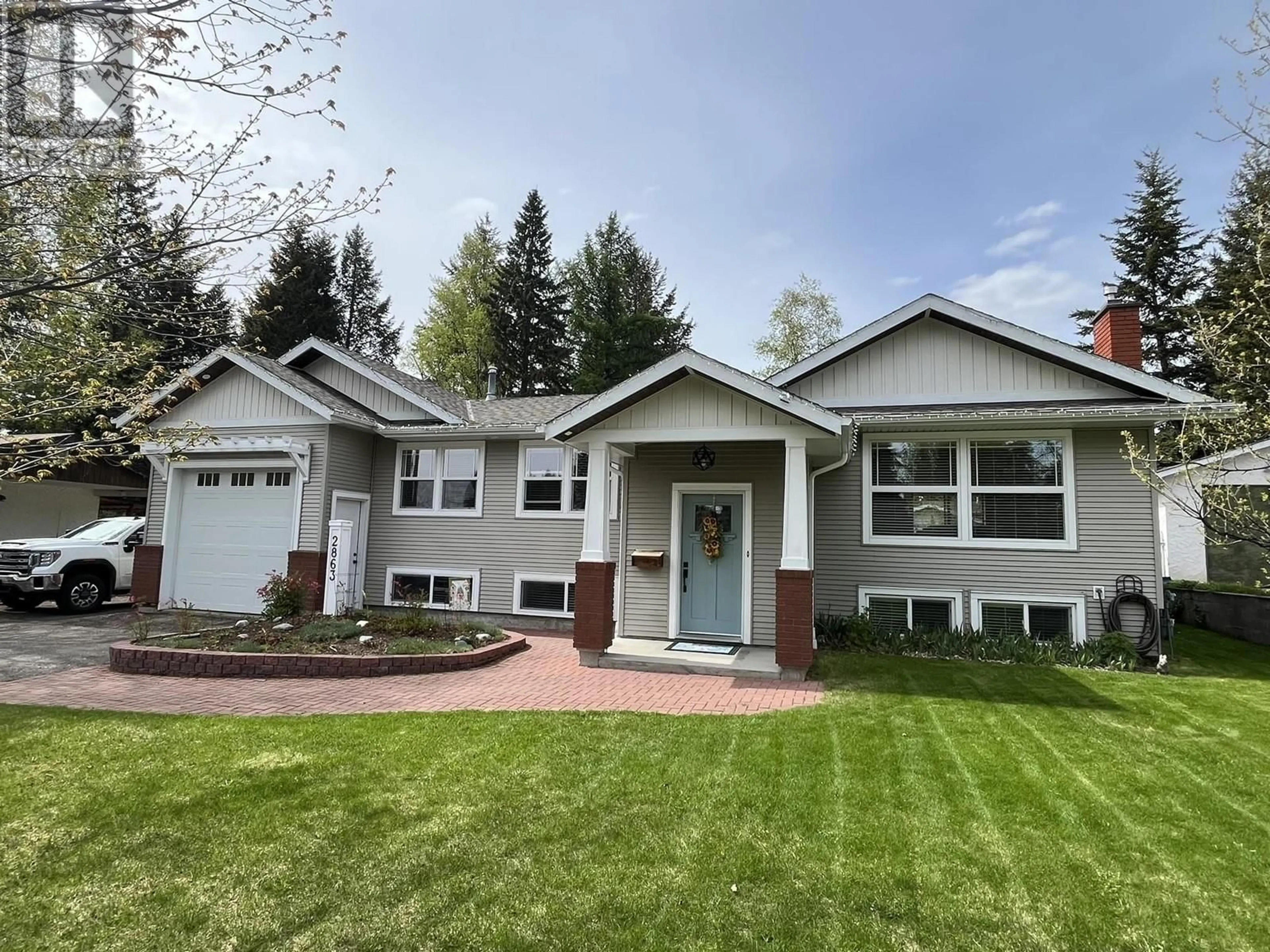 Home with vinyl exterior material, street for 2863 KILLARNEY DRIVE, Prince George British Columbia V2K3J5