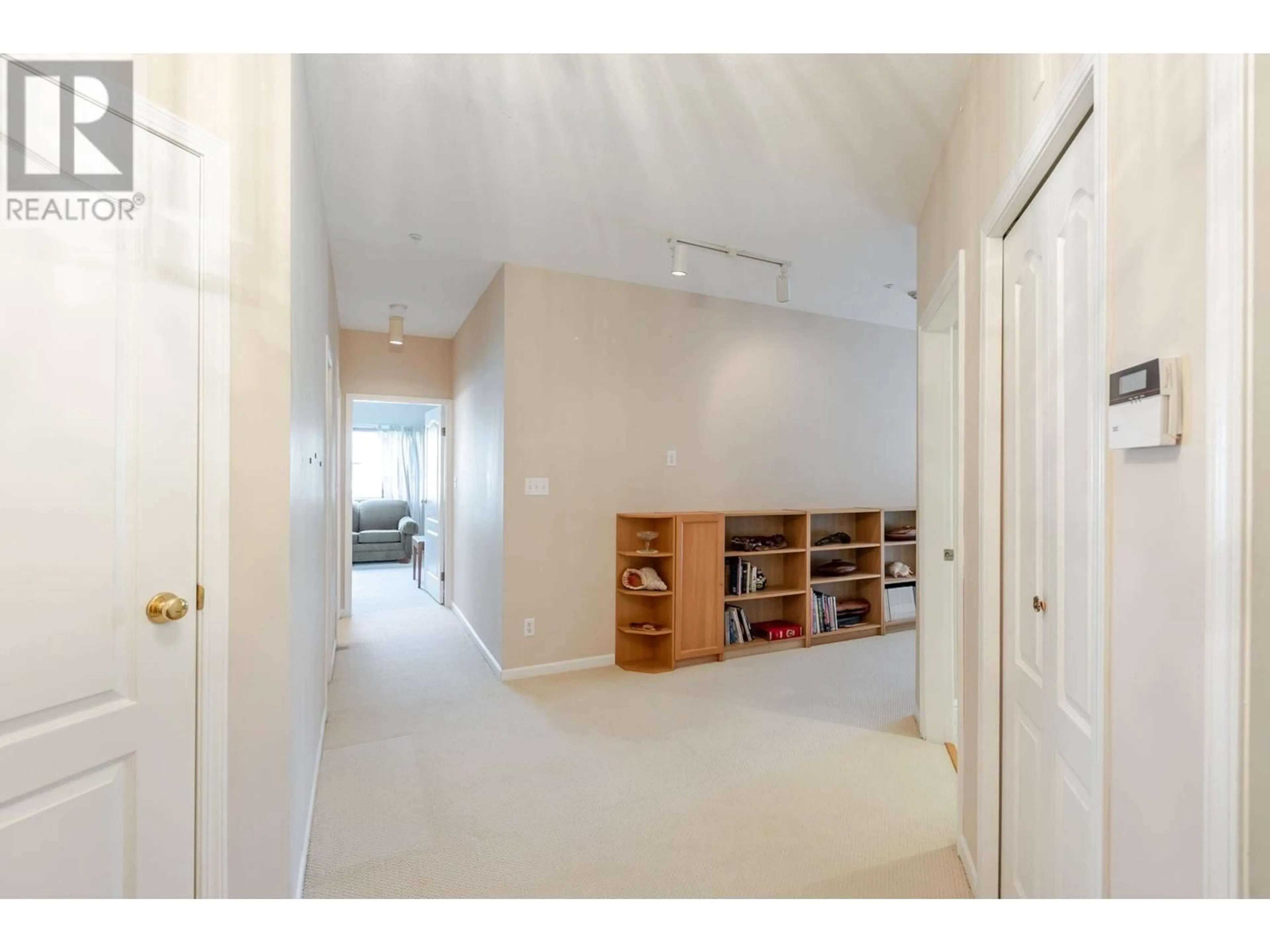 Unknown for 202 - 4753 RIVER ROAD, Ladner British Columbia V4K1R9