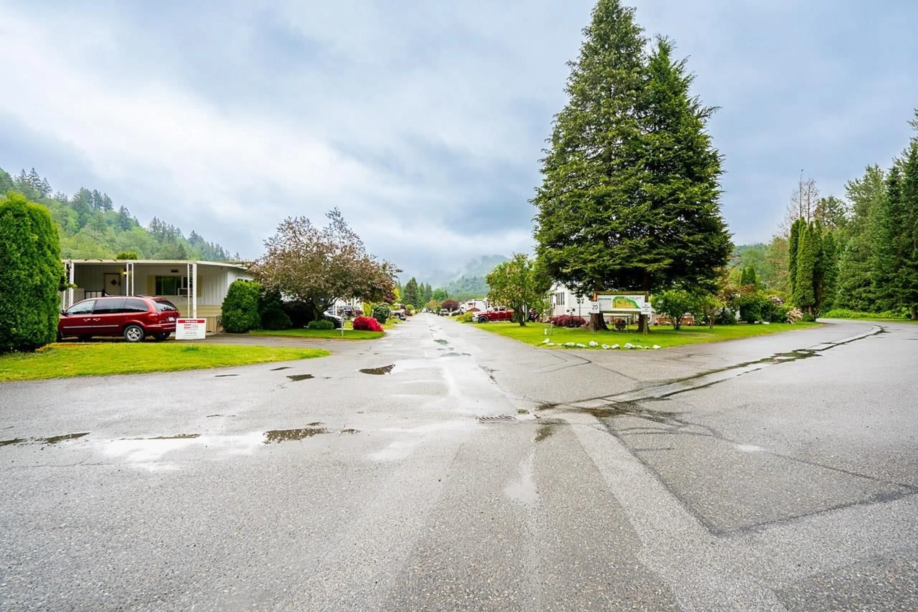 Blurry image for 76 - 46484 CHILLIWACK LAKE ROAD, Chilliwack British Columbia V2R3R7