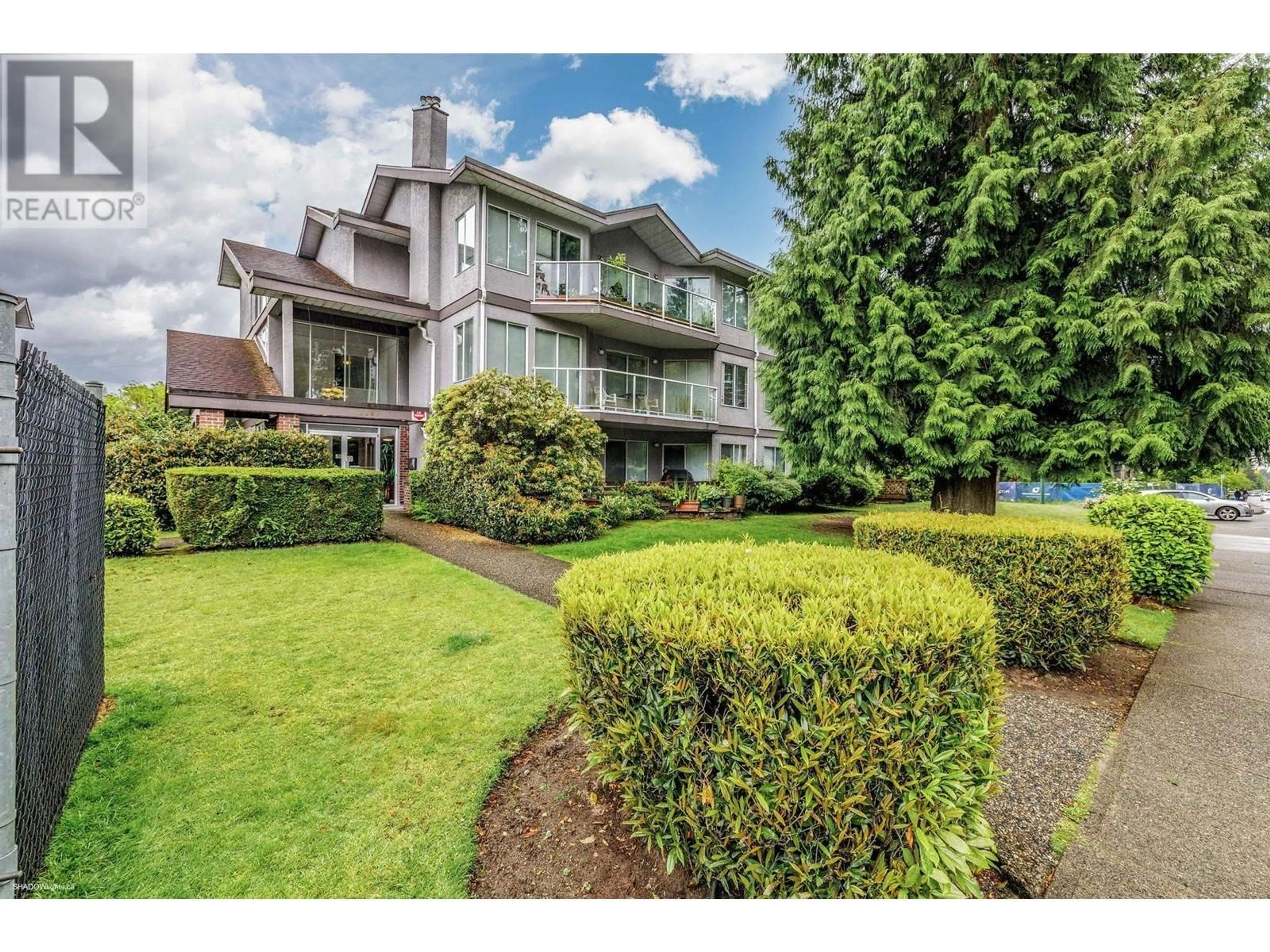 A pic from outside/outdoor area/front of a property/back of a property/a pic from drone, unknown for 308 - 1167 PIPELINE ROAD, Coquitlam British Columbia V3B4R9