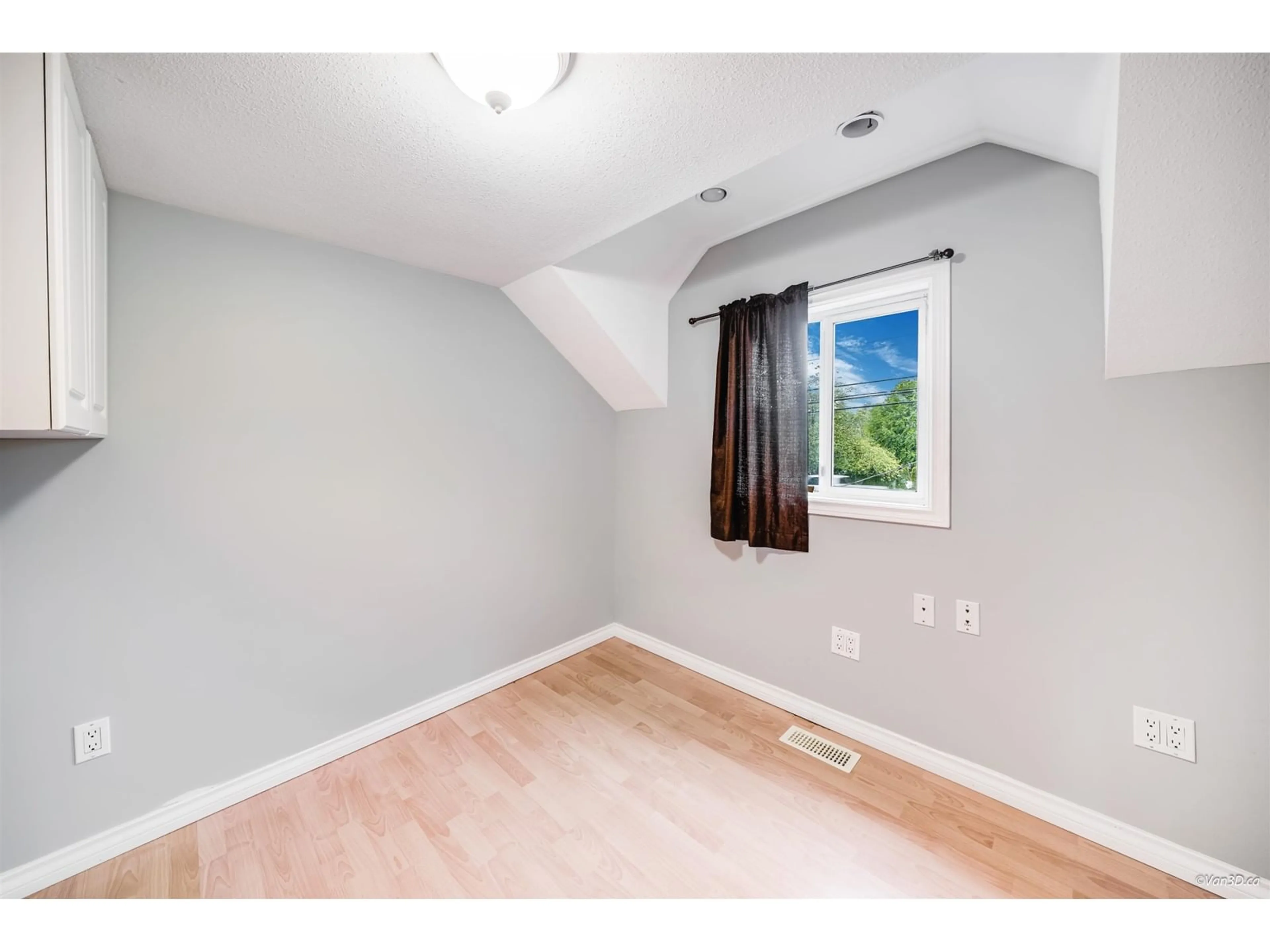 A pic of a room for 4412 248, Langley British Columbia V2W1B6