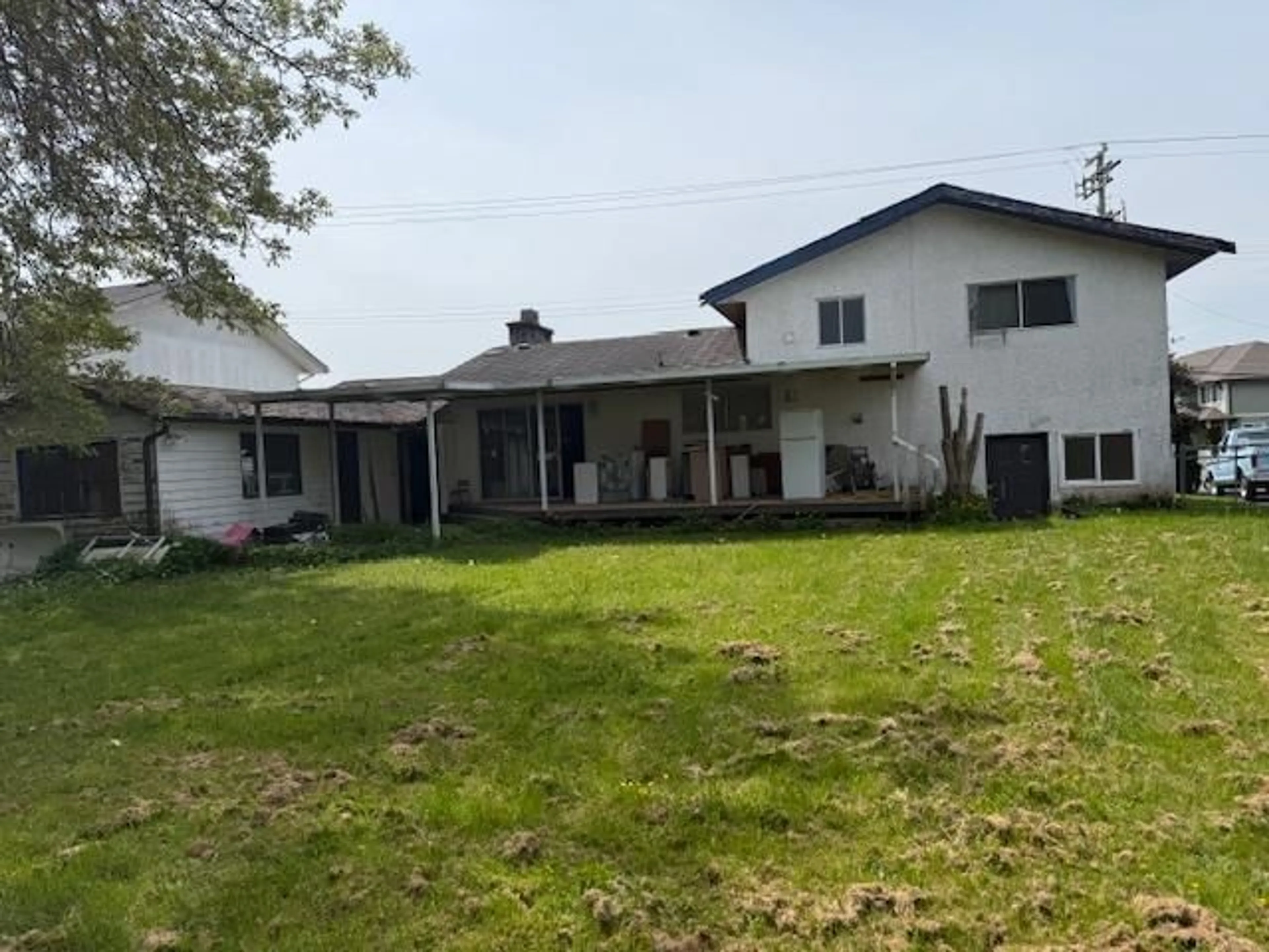 A pic from outside/outdoor area/front of a property/back of a property/a pic from drone, unknown for 6486 VEDDER ROAD, Chilliwack British Columbia V2R1C9