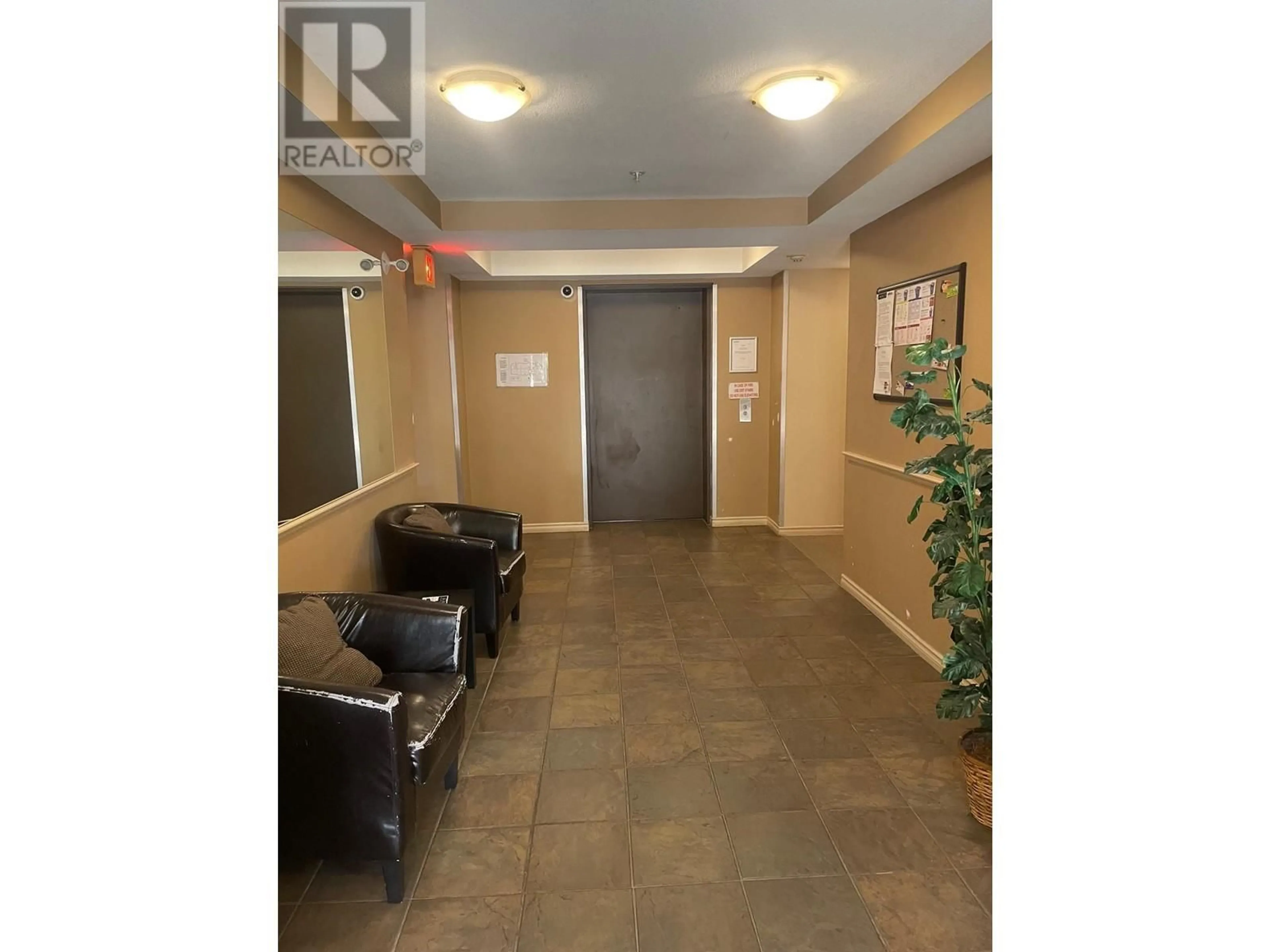 Indoor foyer for 311 - 12207 224 STREET, Maple Ridge British Columbia V2X6B9