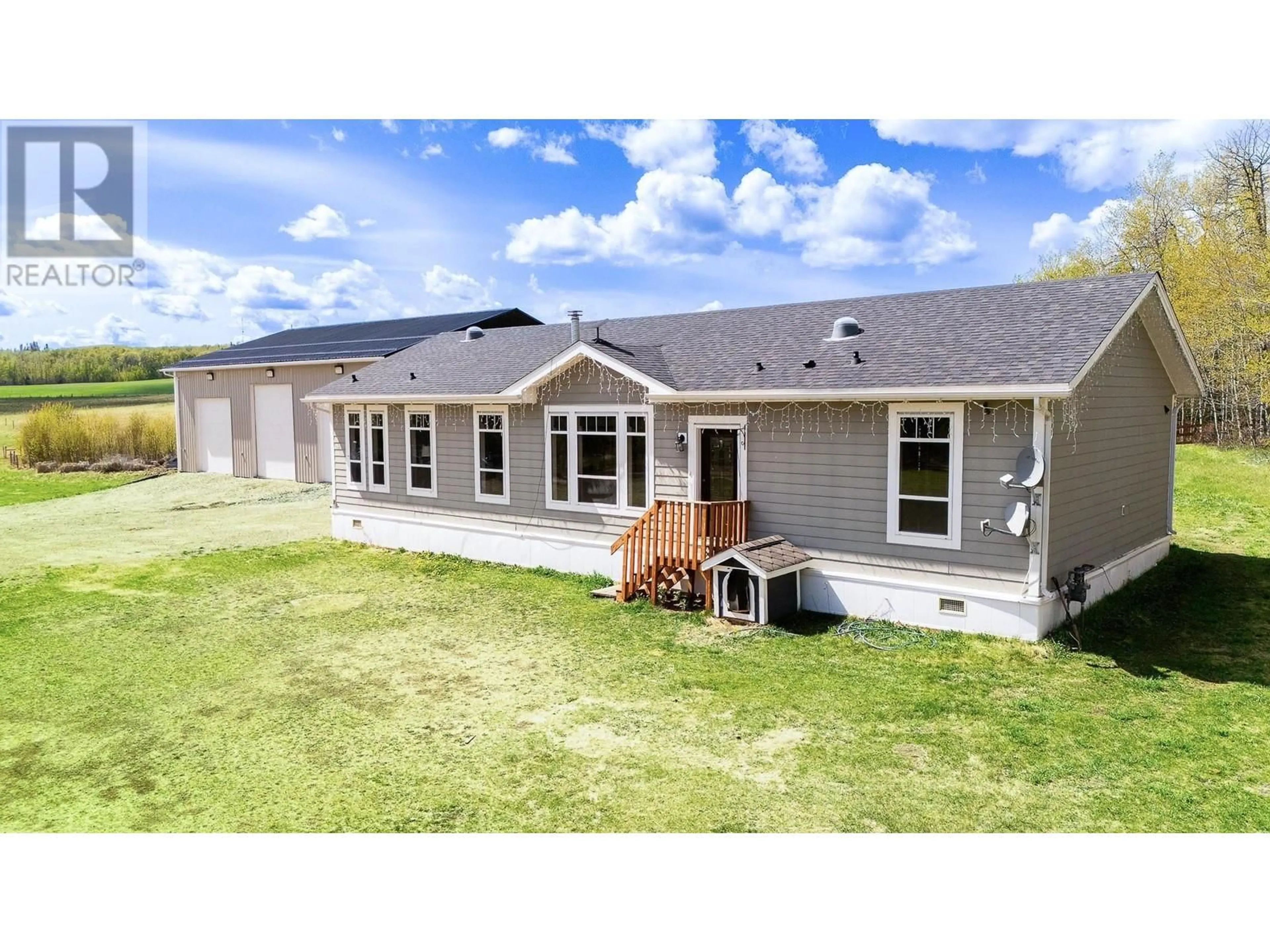 Home with vinyl exterior material, unknown for 13197 PRESTON STREET, Fort St. John British Columbia V0C1H0