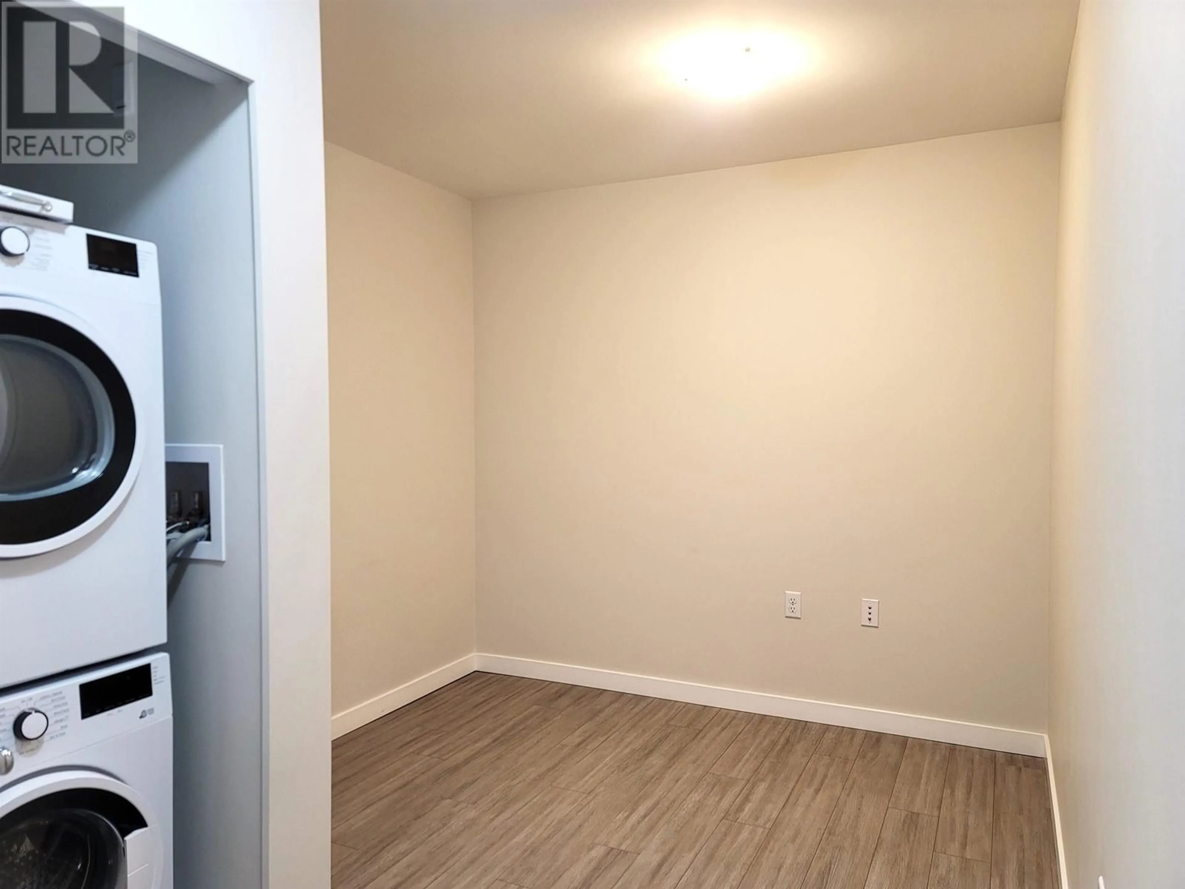 A pic of a room for 404 - 9233 ODLIN ROAD, Richmond British Columbia V6X0V4