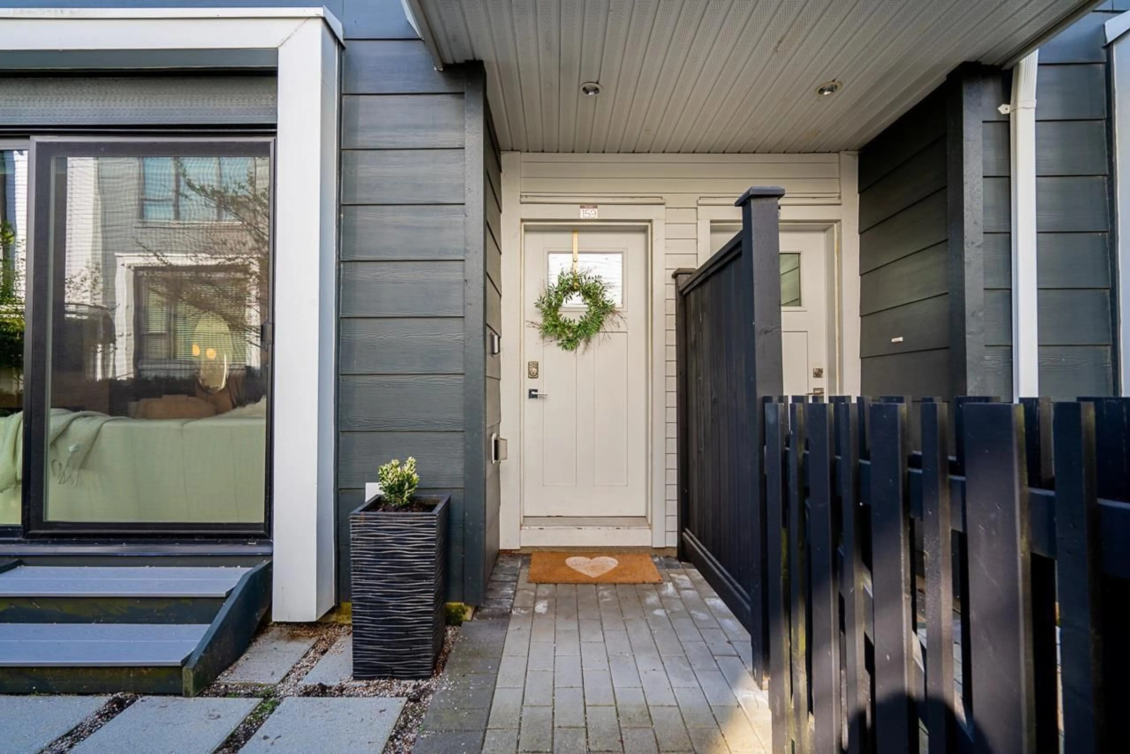 Indoor entryway for 159 - 2280 163, Surrey British Columbia V3Z0S5