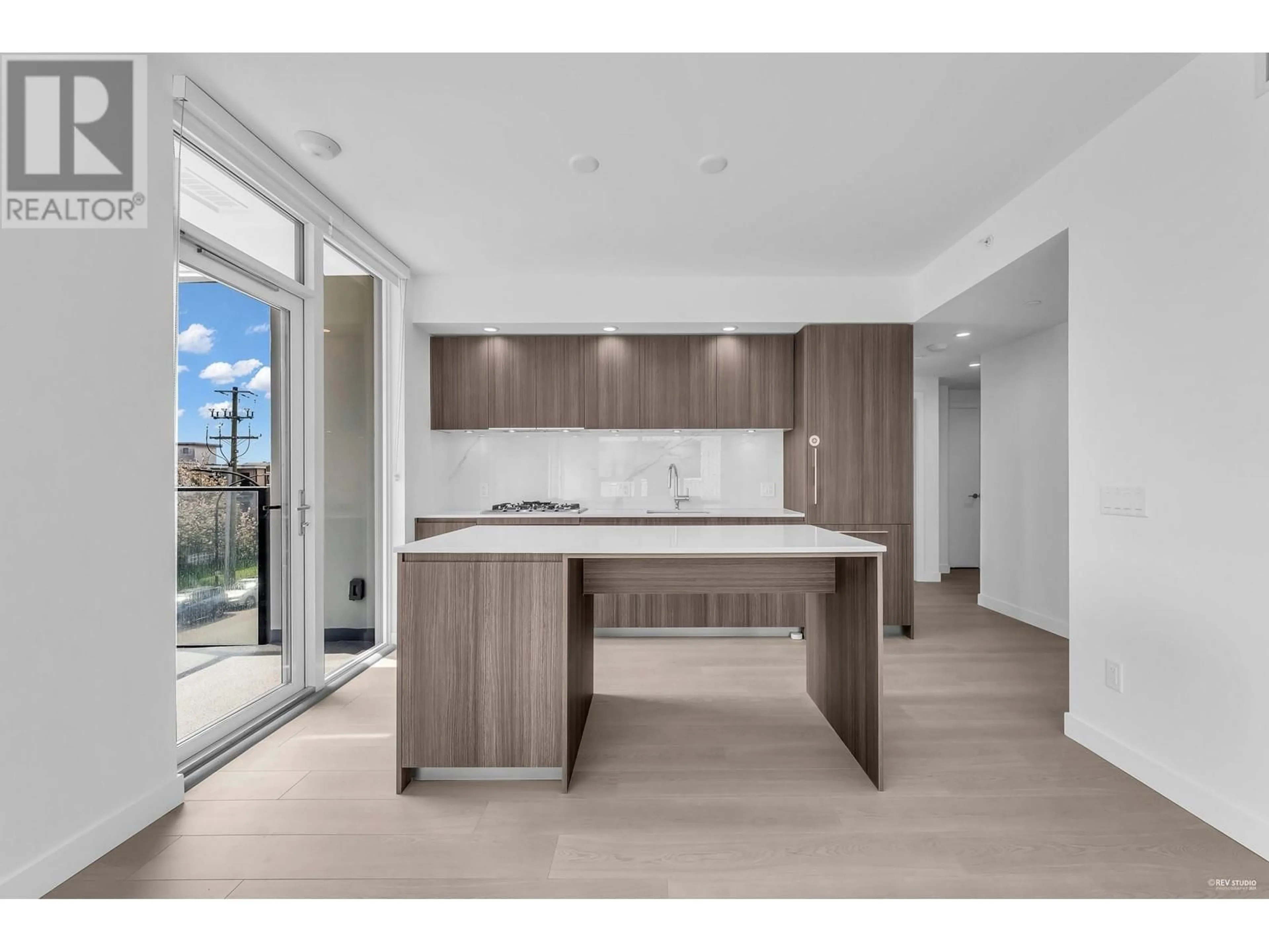 Open concept kitchen, unknown for 202 - 6537 TELFORD AVENUE, Burnaby British Columbia V5H0K9