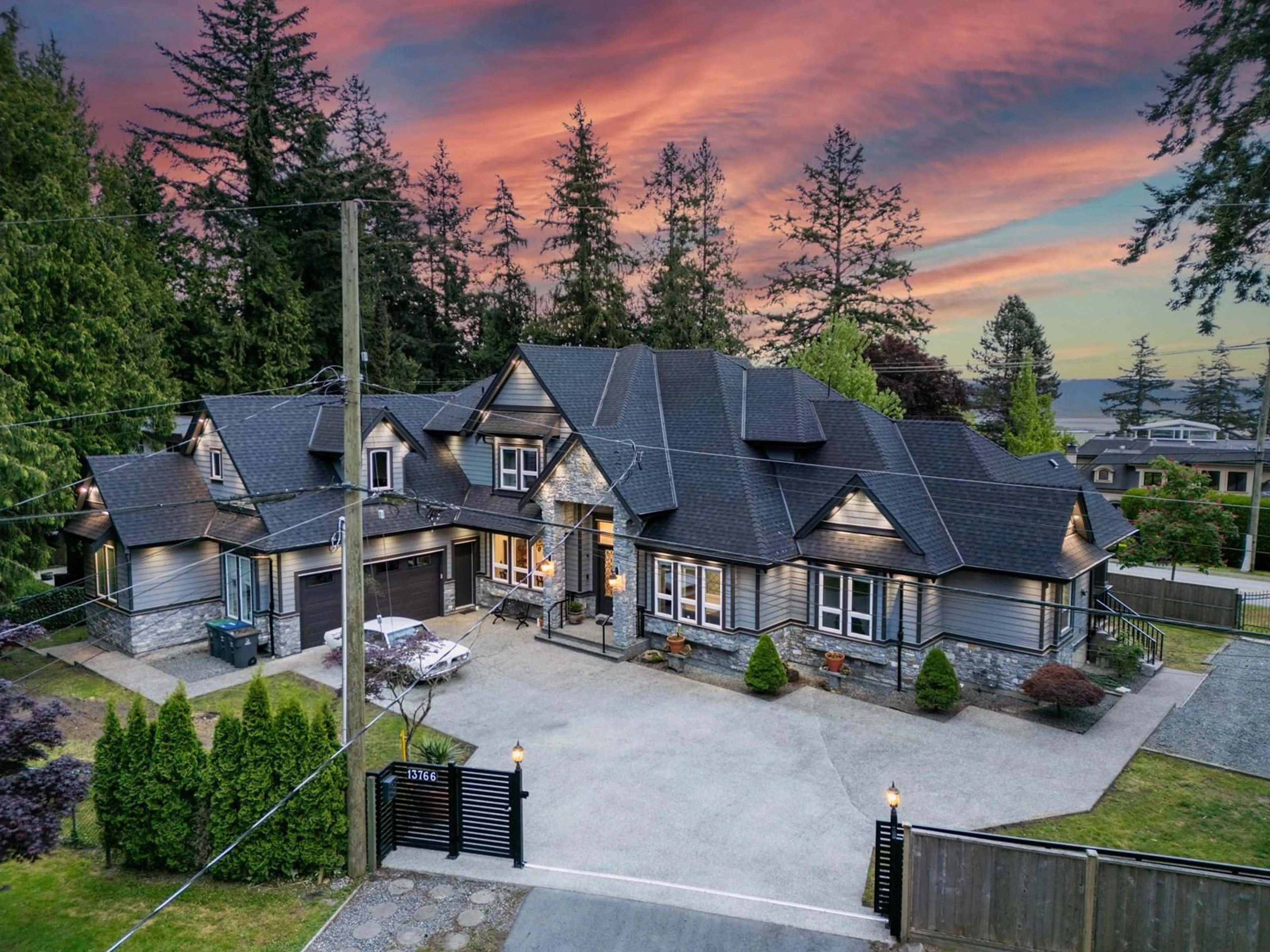 A pic from outside/outdoor area/front of a property/back of a property/a pic from drone, mountain view for 13766 56A, Surrey British Columbia V3X2X5