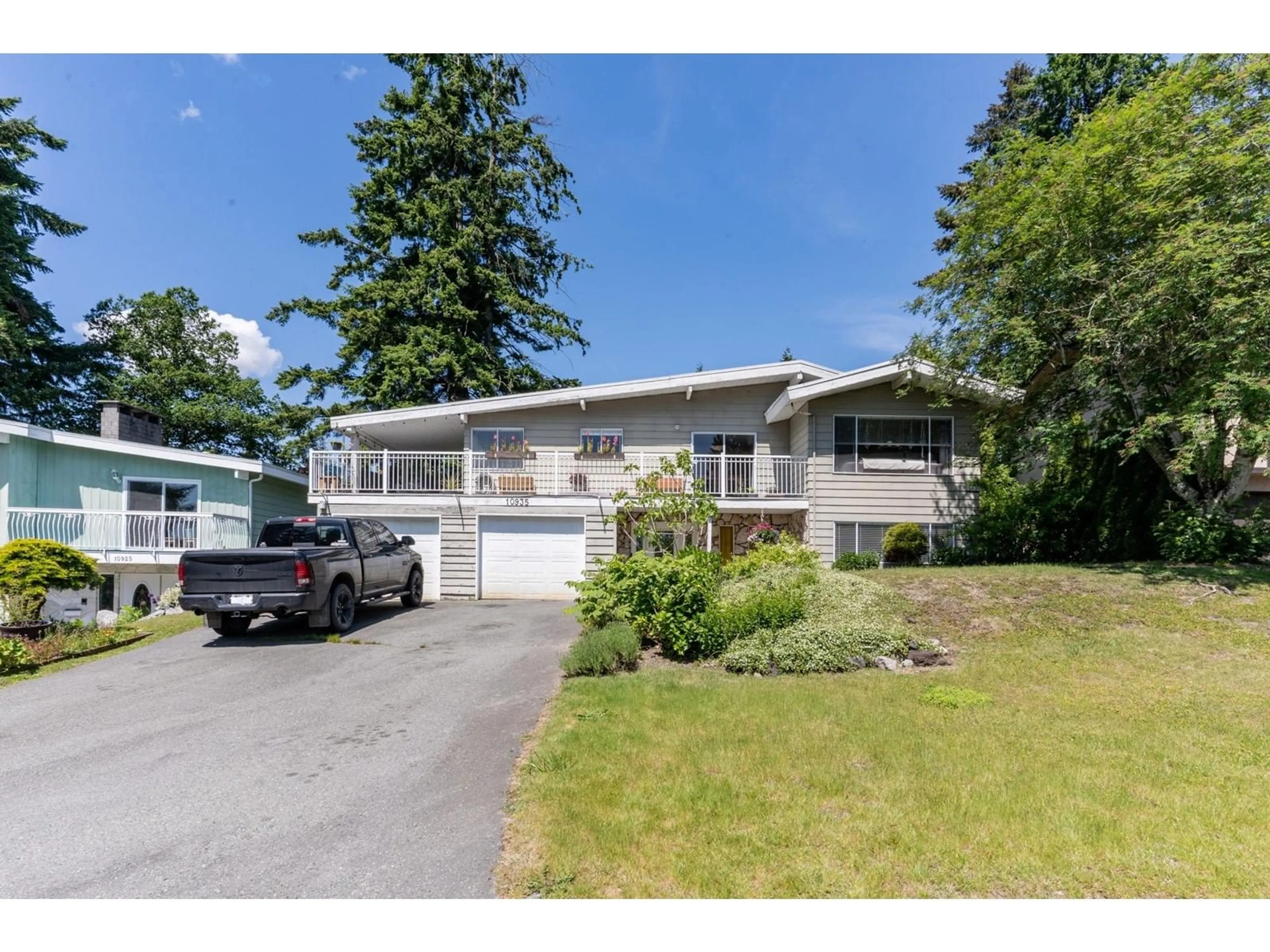 Unknown for 10935 MONROE, Delta British Columbia V4C1N2