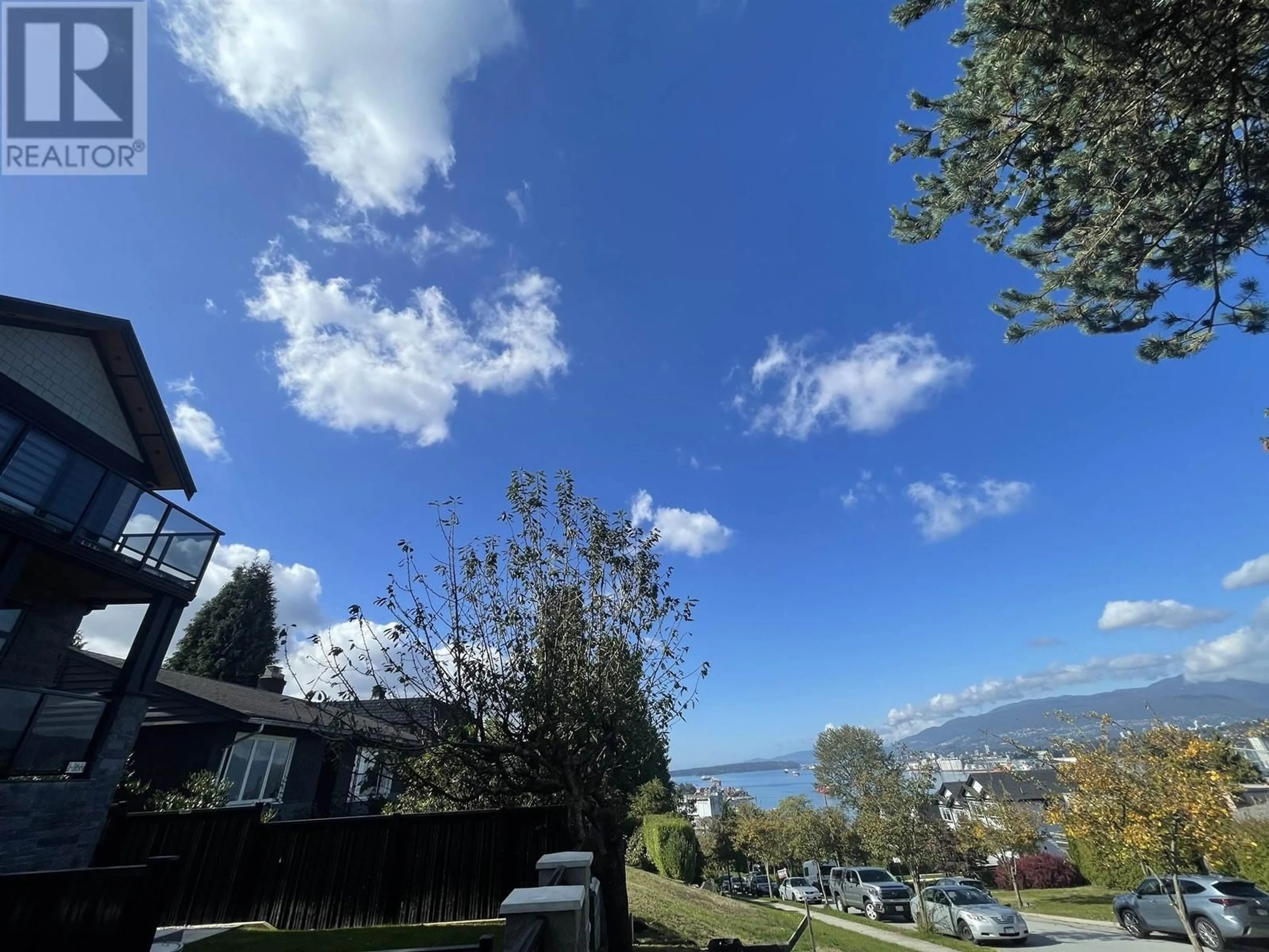 A pic from outside/outdoor area/front of a property/back of a property/a pic from drone, water/lake/river/ocean view for 3666 YALE STREET, Vancouver British Columbia V5K1C8