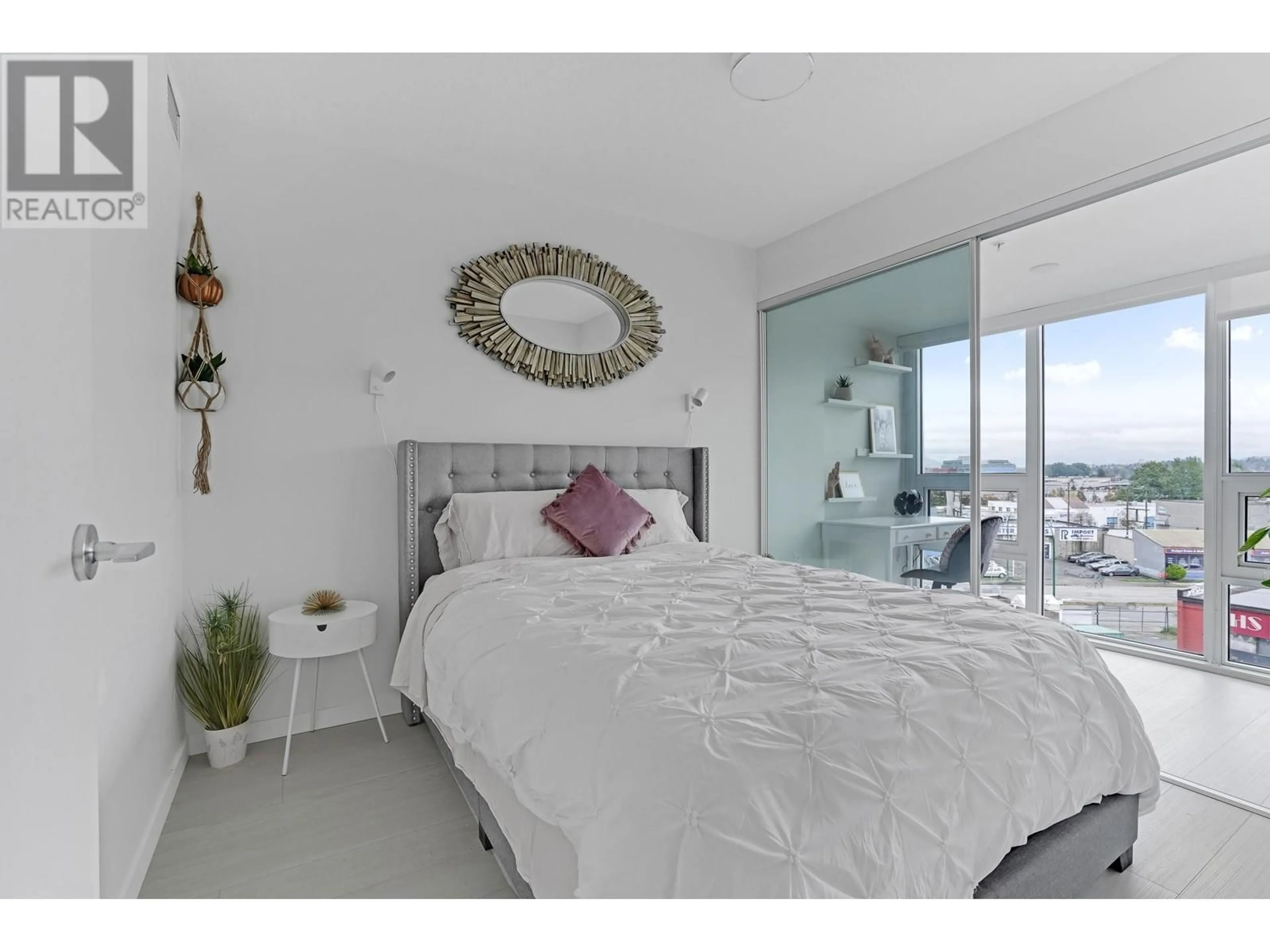 Bedroom with bed, unknown for 515 - 180 2ND AVENUE, Vancouver British Columbia V5T0K4