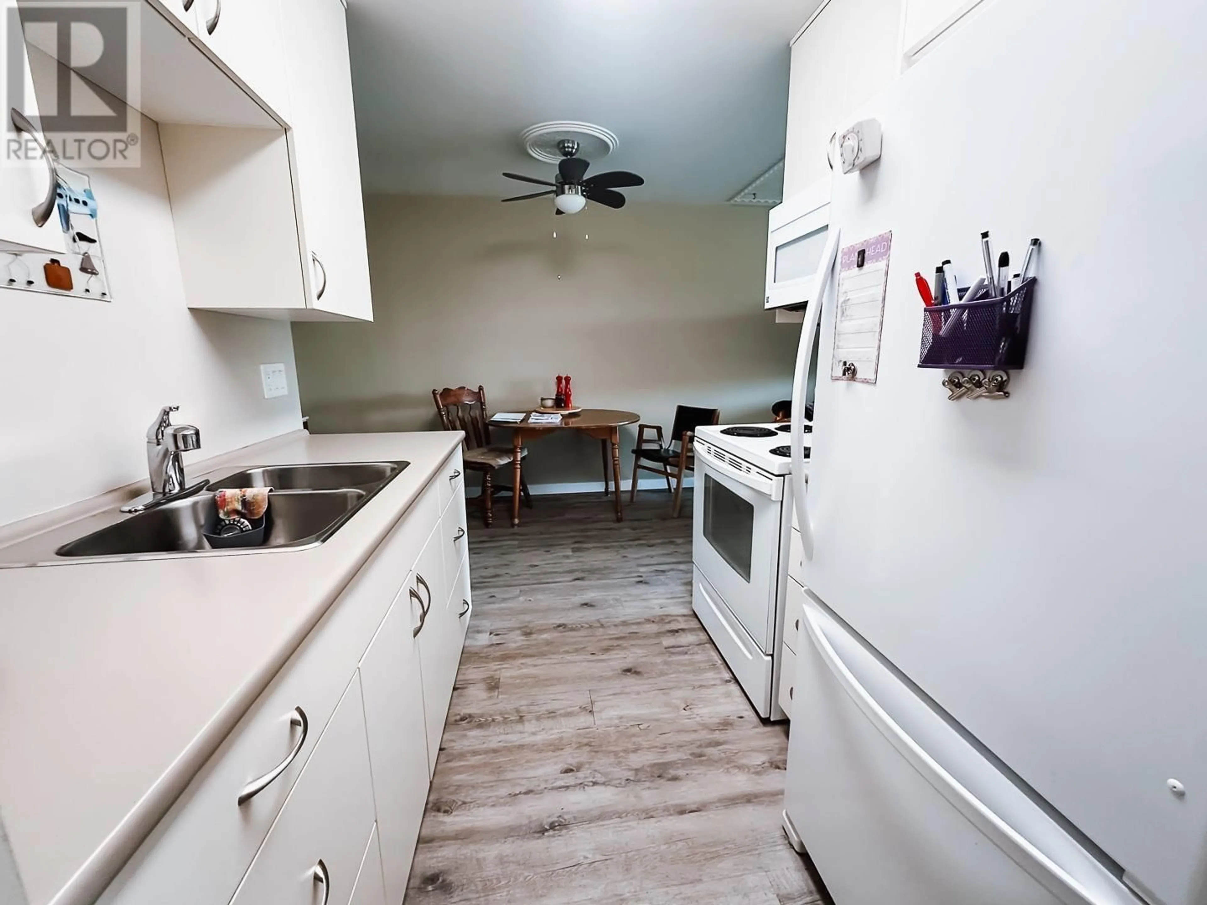 Standard kitchen, unknown for 309 - 1654 10TH AVENUE, Prince George British Columbia V2L3S4