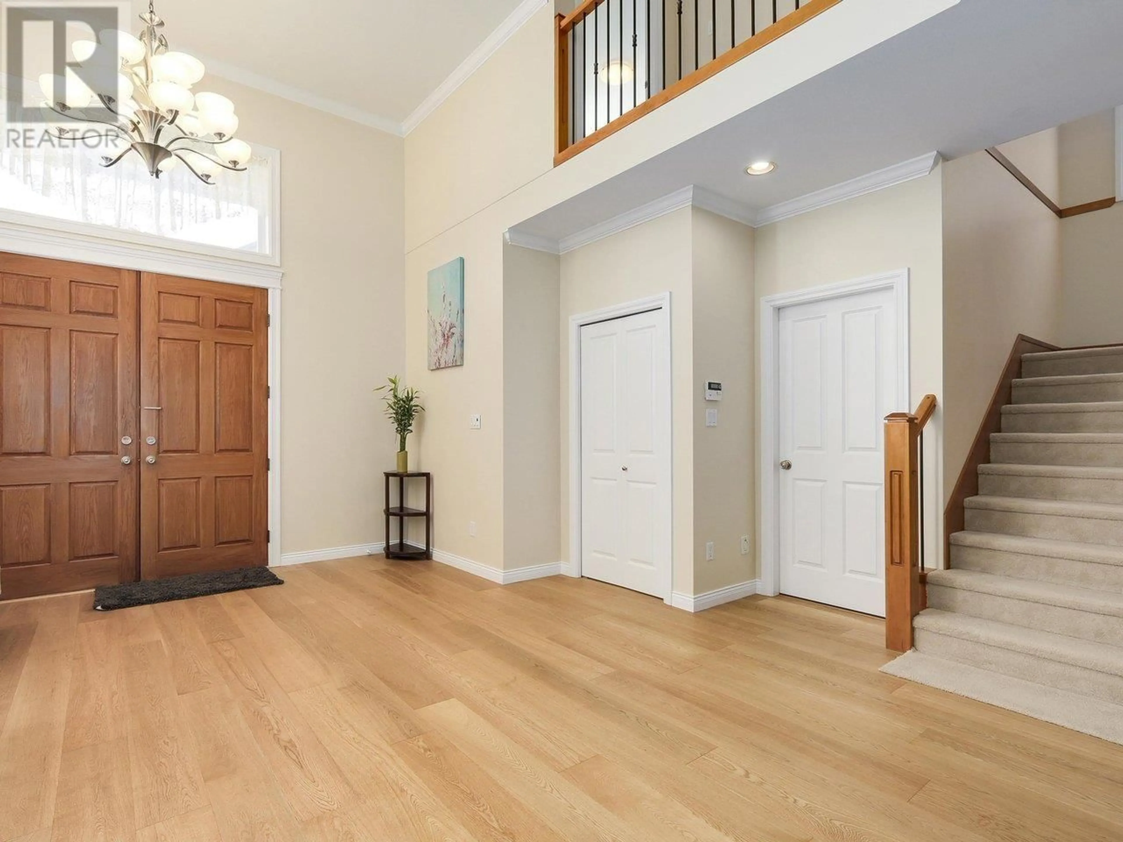 Indoor entryway for 10139 LASSAM ROAD, Richmond British Columbia V7E2C2
