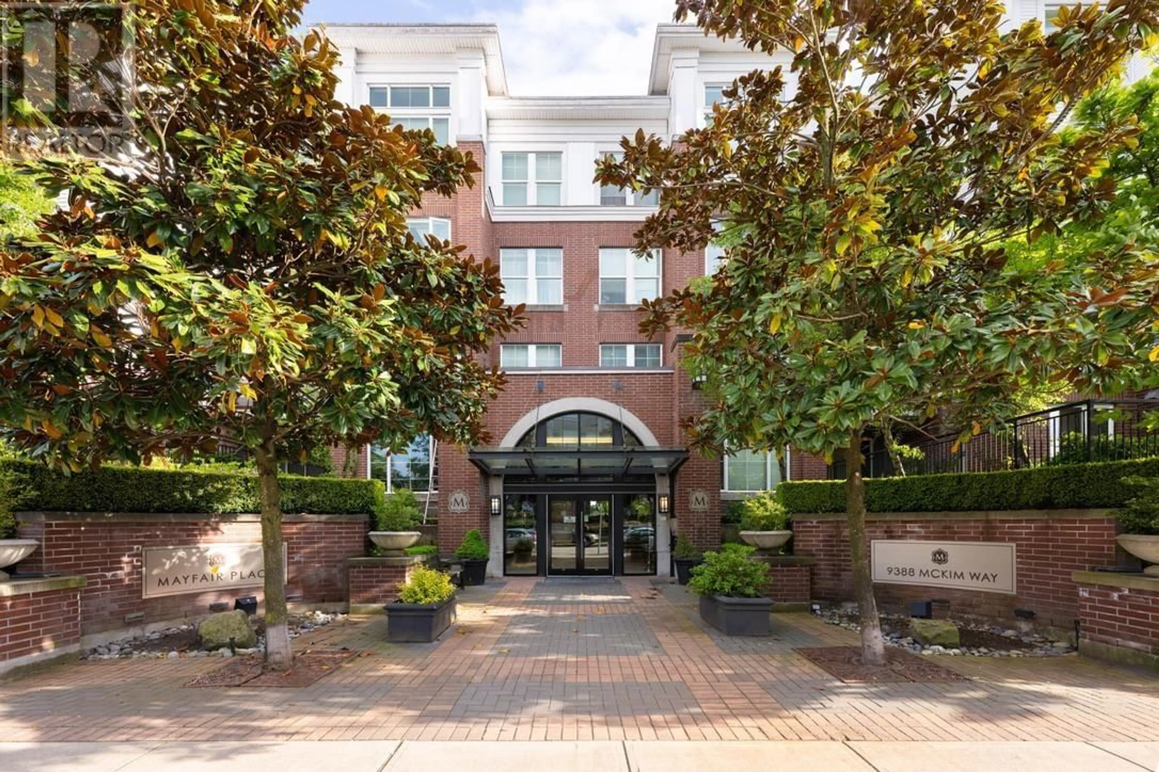 Indoor foyer for 346 - 9388 MCKIM WAY, Richmond British Columbia V6X0J7