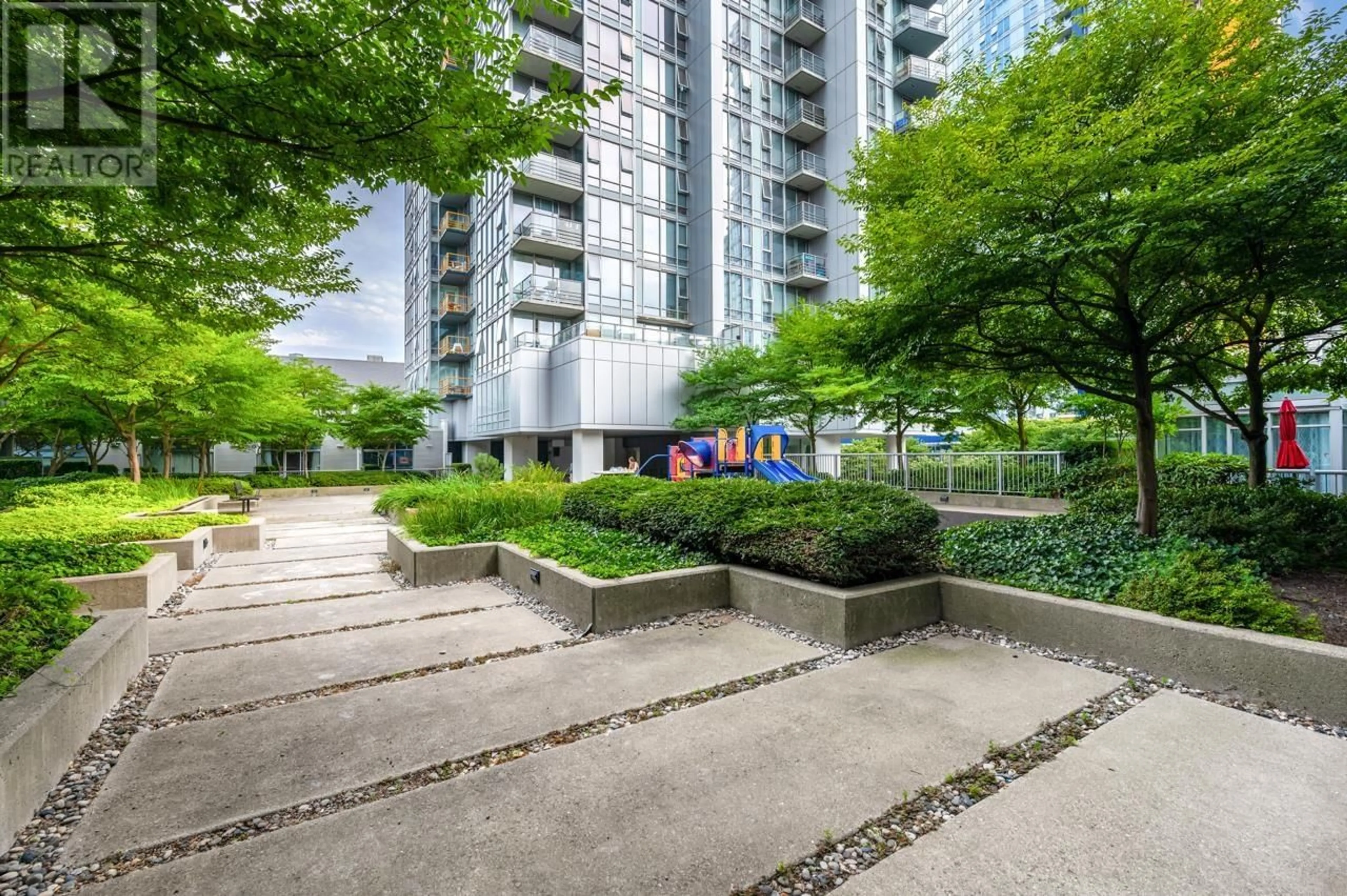Patio, unknown for 2307 - 668 CITADEL PARADE, Vancouver British Columbia V6B1W6
