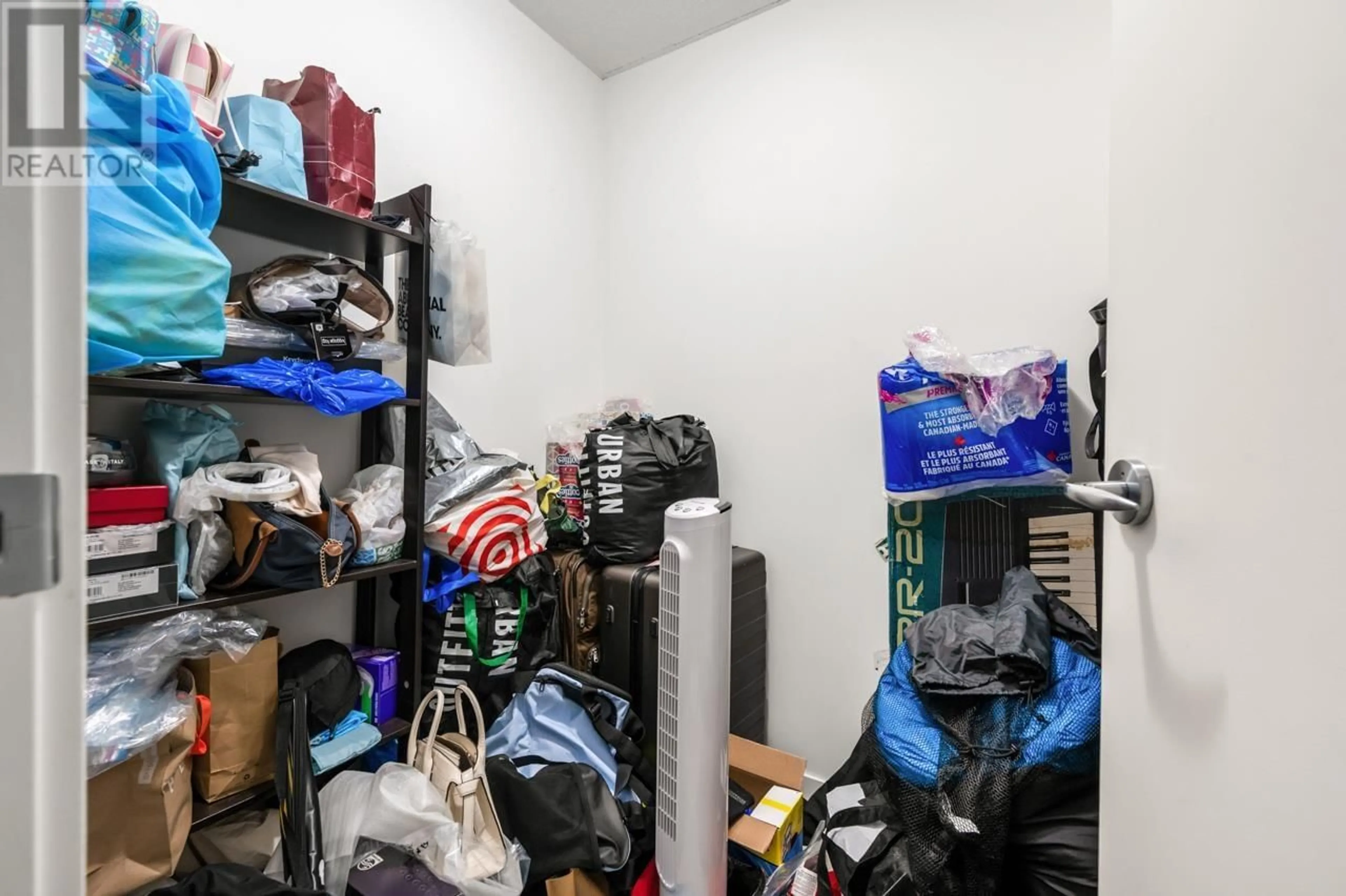 Storage room or clothes room or walk-in closet for 2307 - 668 CITADEL PARADE, Vancouver British Columbia V6B1W6