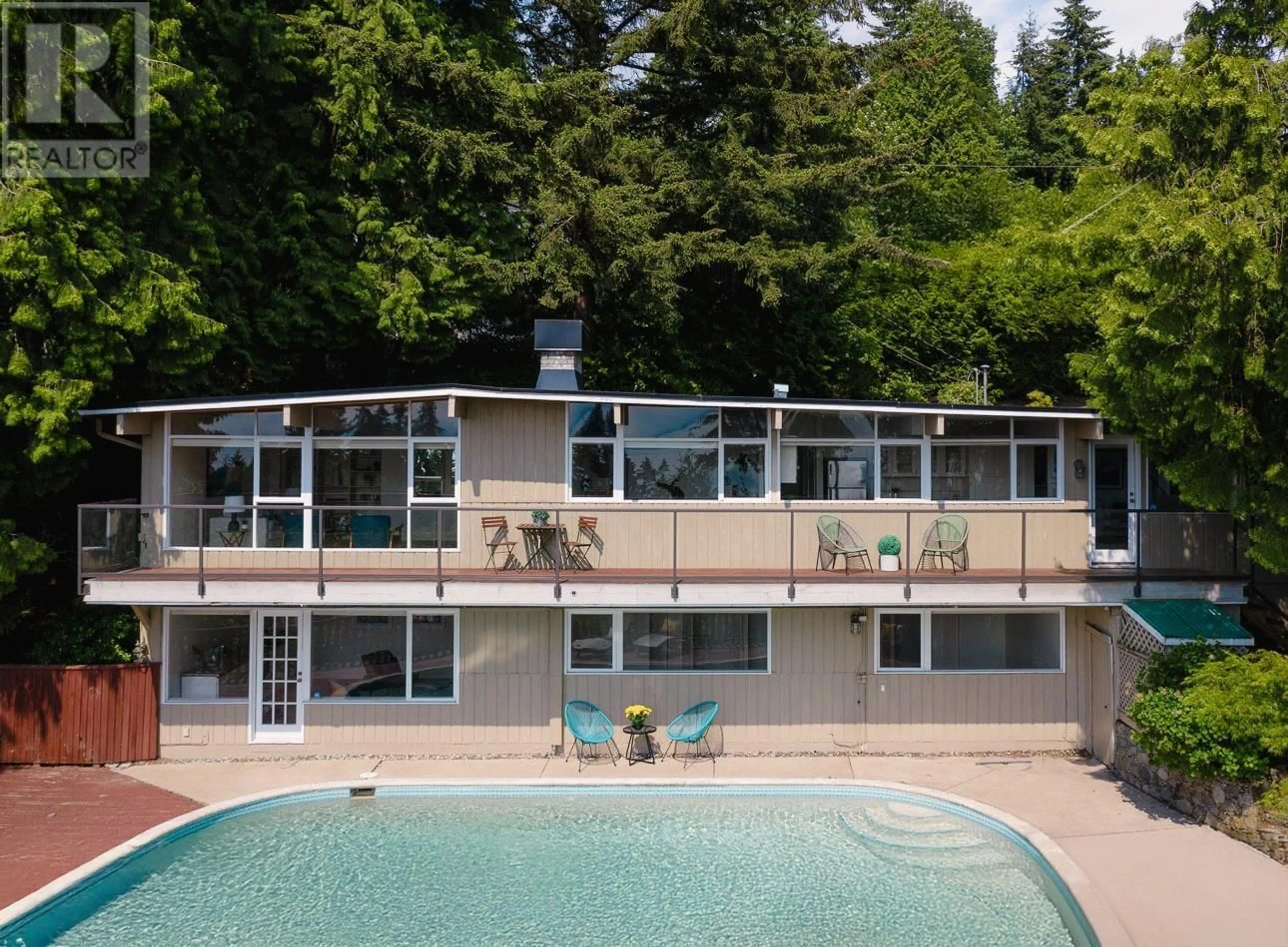 Pool for 2750 ROSEBERY AVENUE, West Vancouver British Columbia V7V3A2