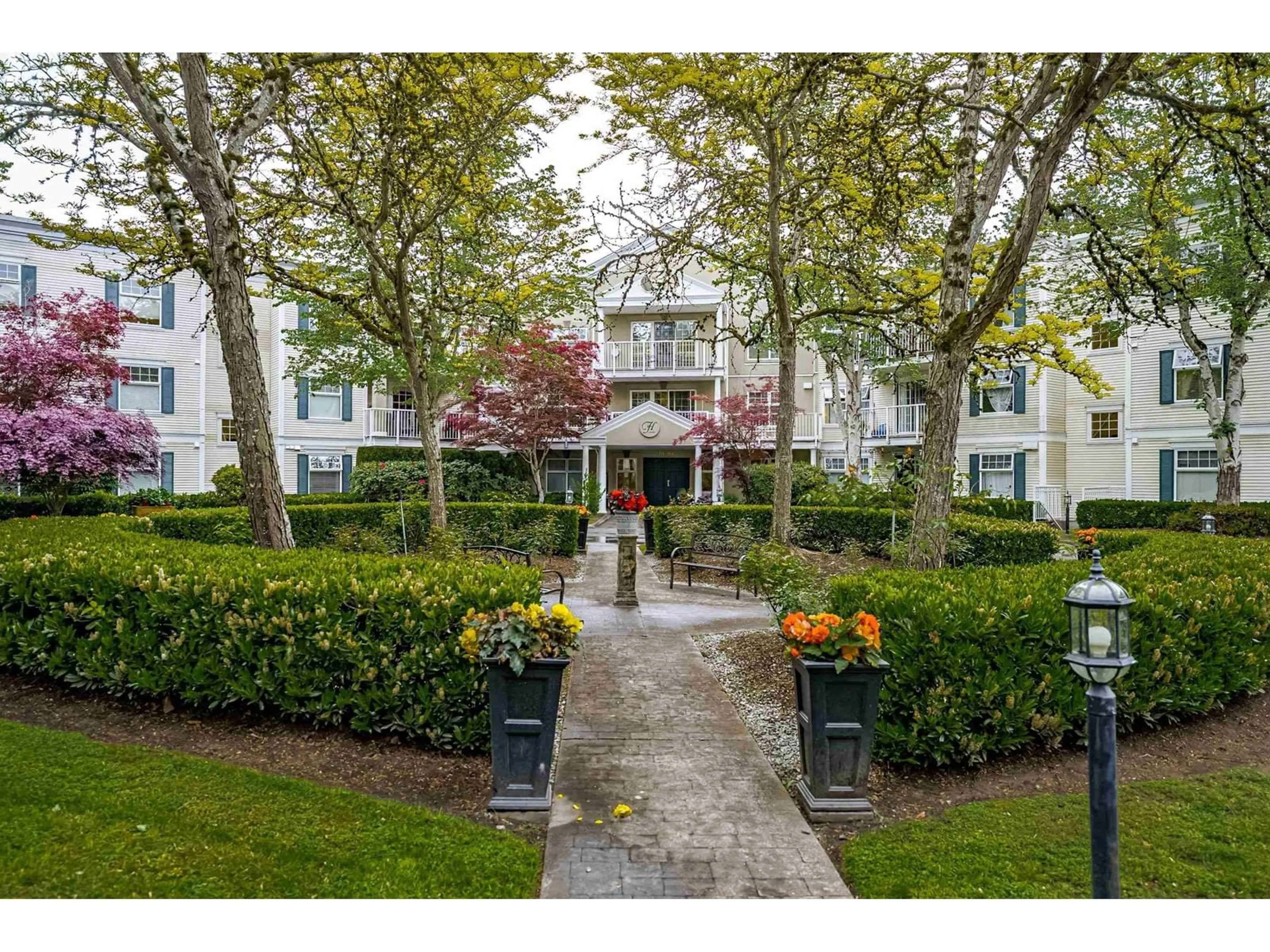 Unknown for 211 - 16085 83RD, Surrey British Columbia V4N0N2