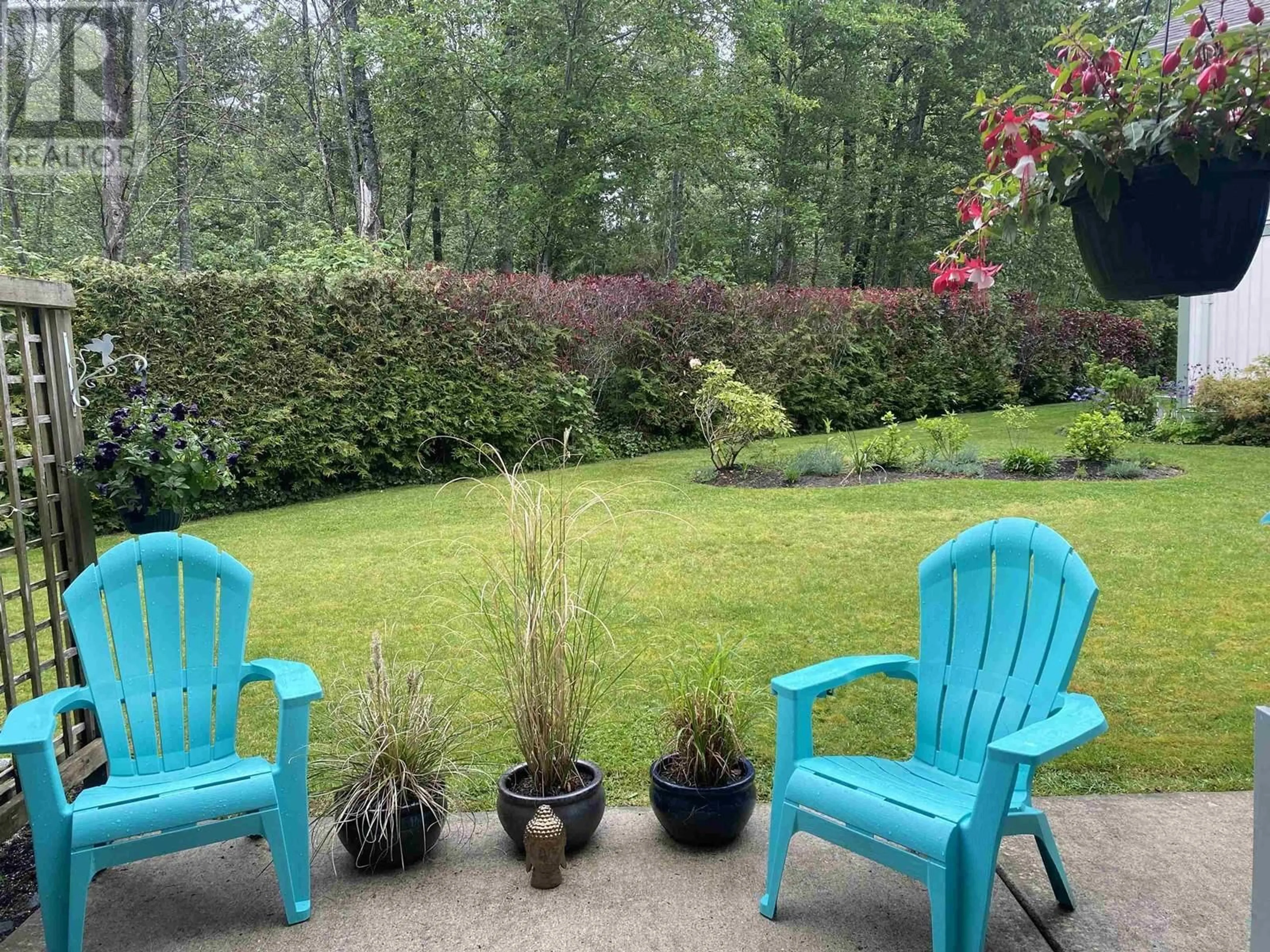 Patio, water/lake/river/ocean view for 38 - 735 PARK ROAD, Gibsons British Columbia V0N1V7