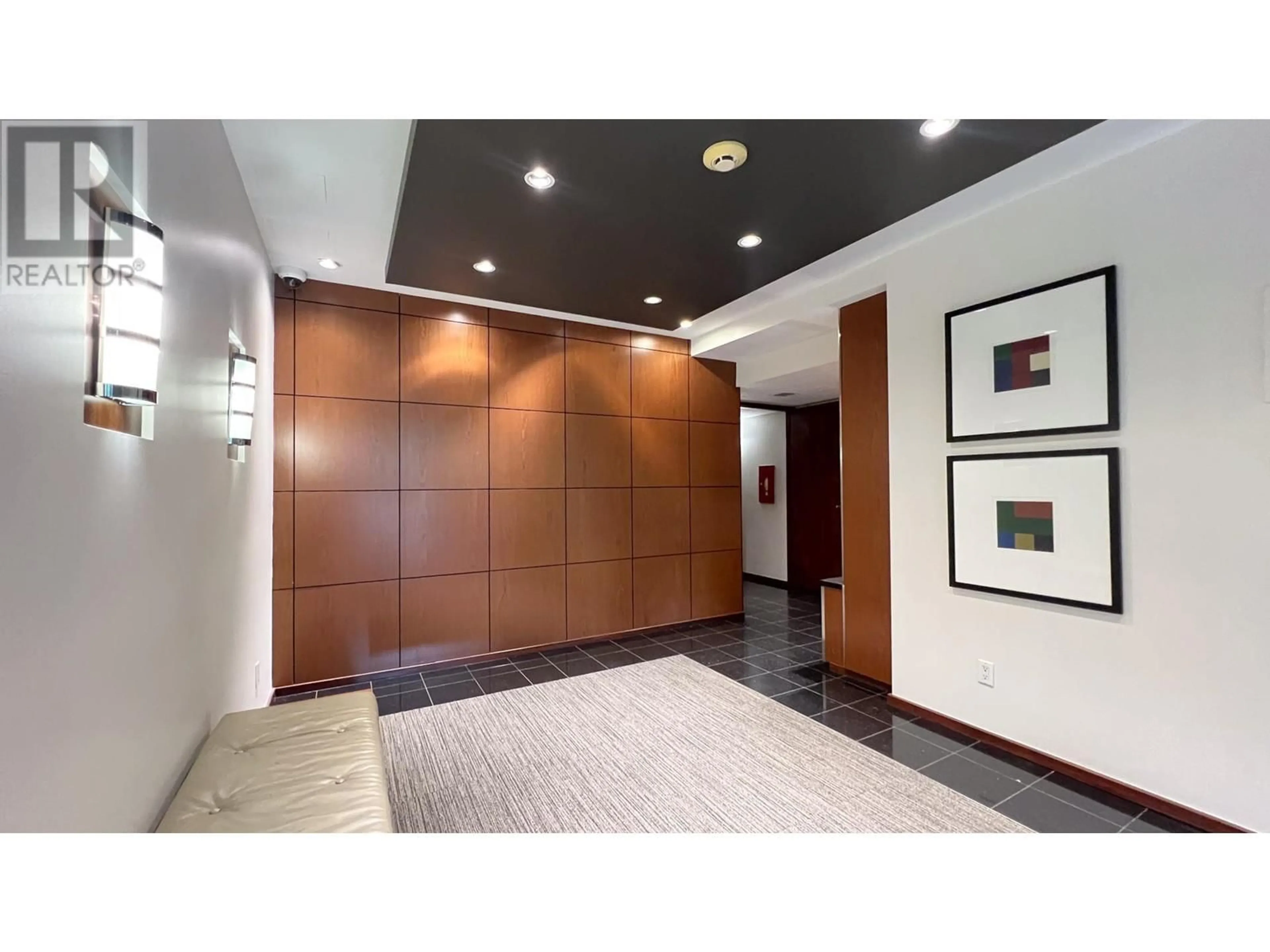 Indoor foyer for 1002 - 1316 11TH AVENUE, Vancouver British Columbia V6H4G8