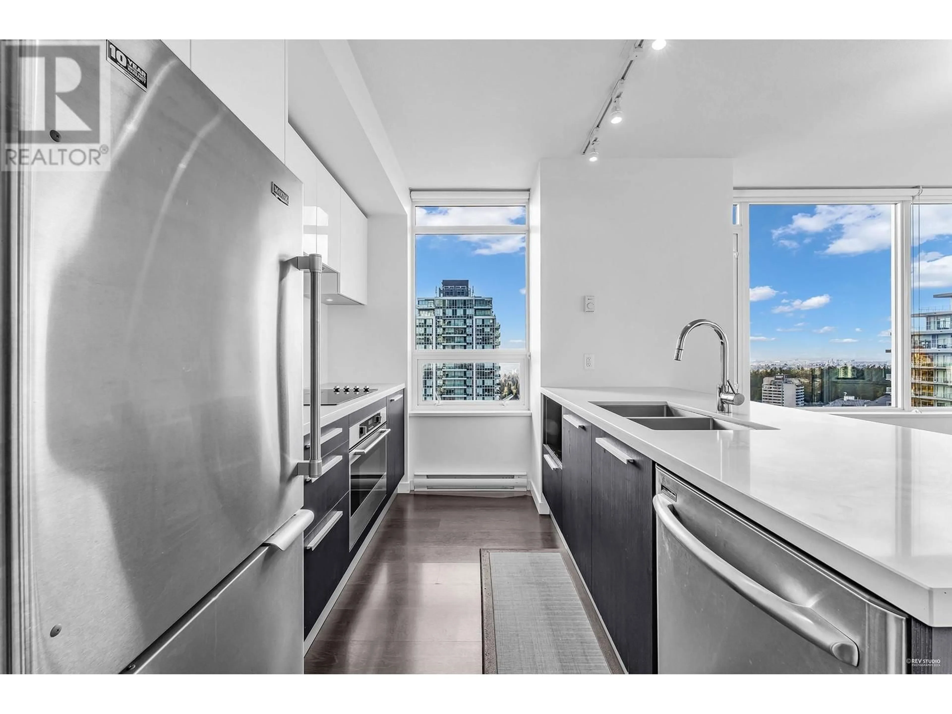 Standard kitchen, unknown for 2807 - 6333 SILVER AVENUE, Burnaby British Columbia V5H0C3