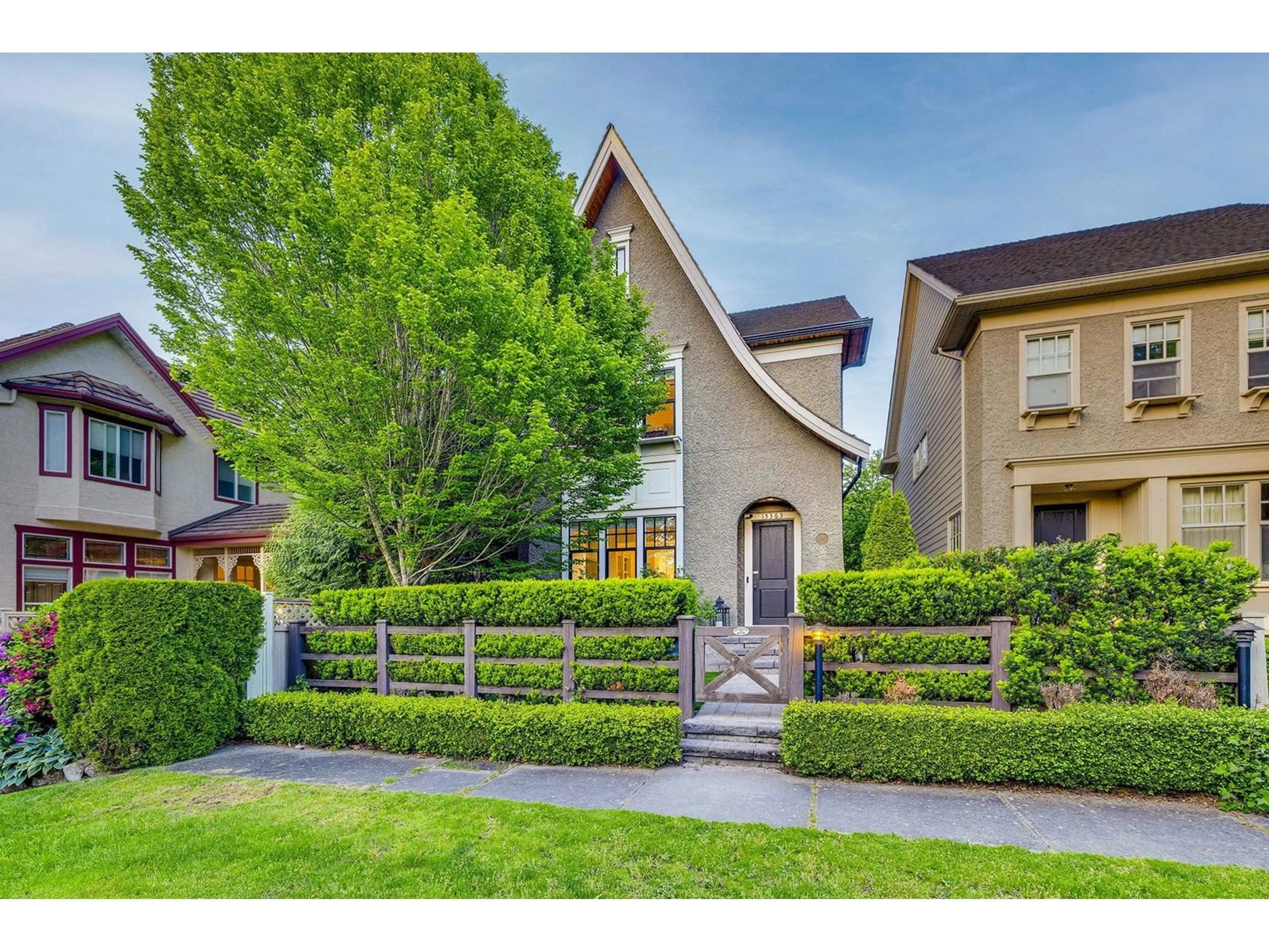 Home with brick exterior material, street for 15363 34, Surrey British Columbia V3Z2X2