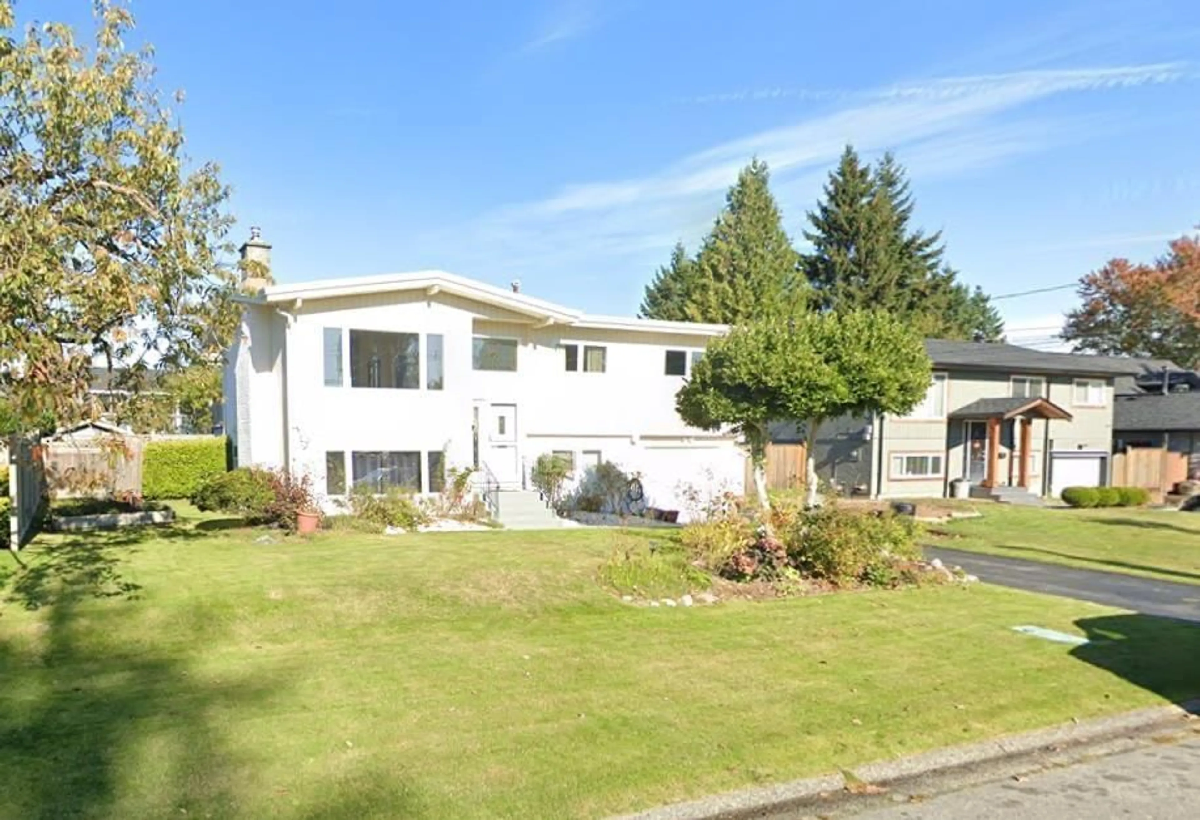 Home with vinyl exterior material, street for 11495 85, Delta British Columbia V4C2T8