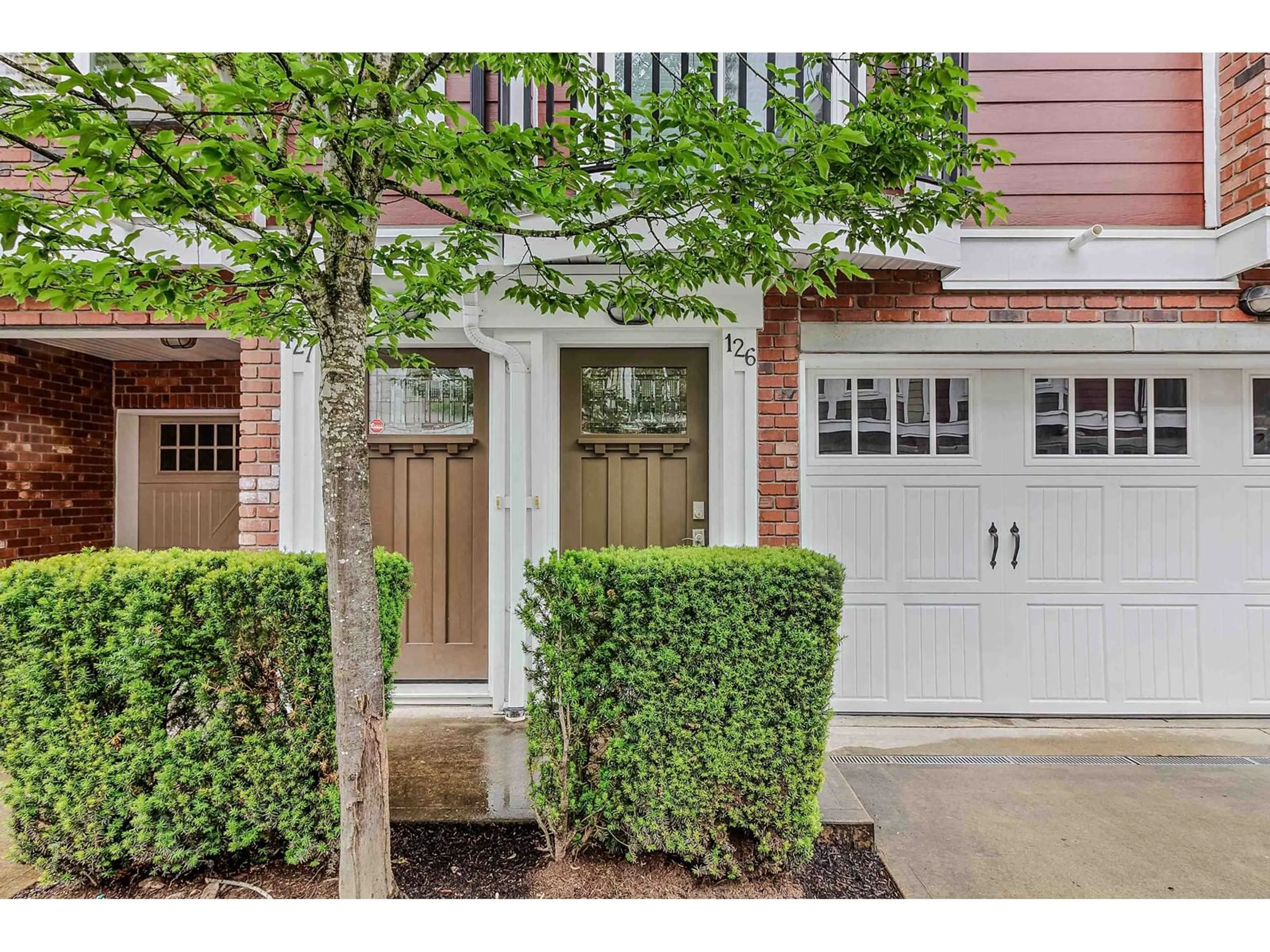 Indoor entryway for 126 - 20738 84, Langley British Columbia V2Y0J6