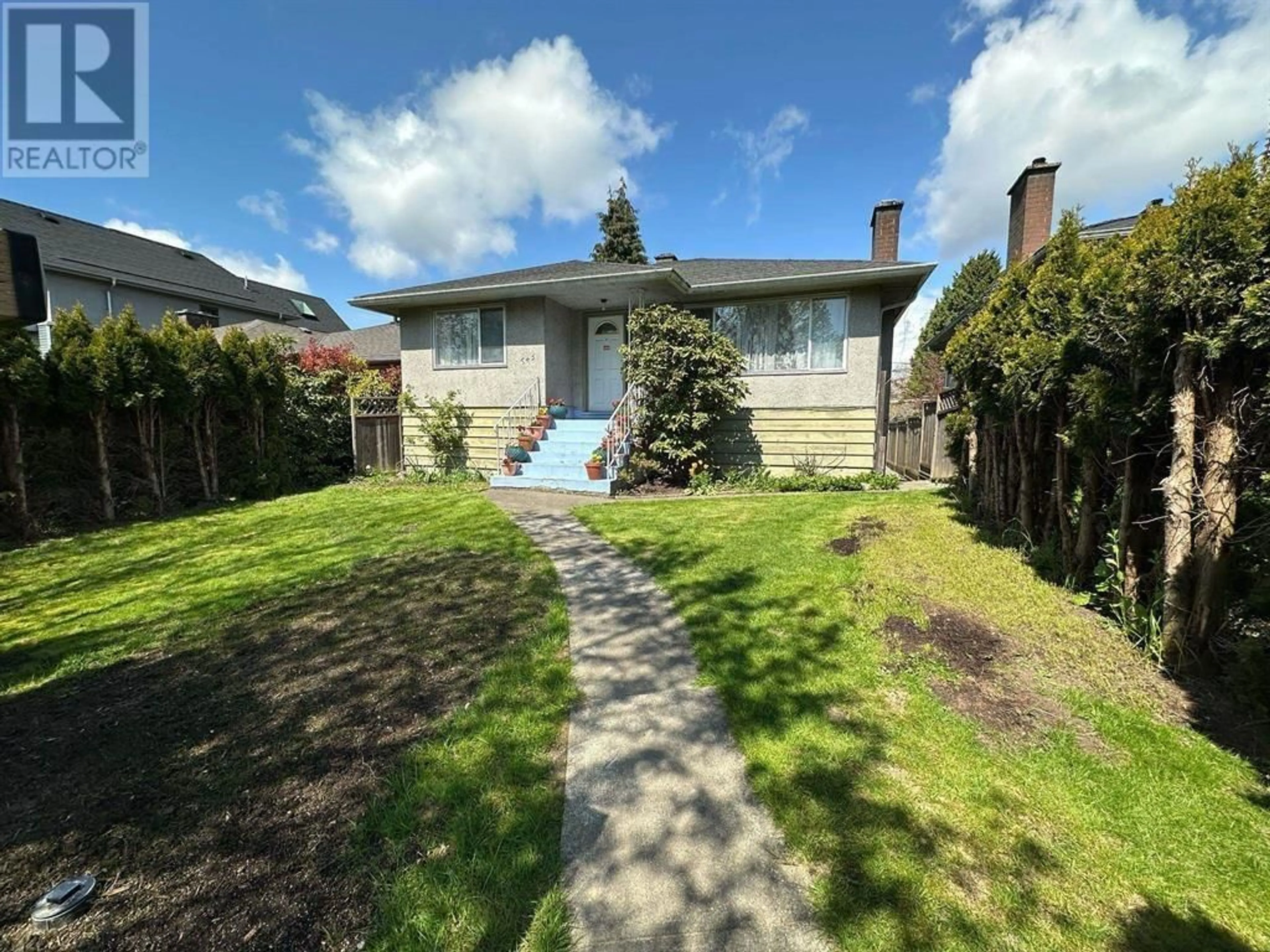 Unknown for 645 E 27 AVENUE, Vancouver British Columbia V5V2K7