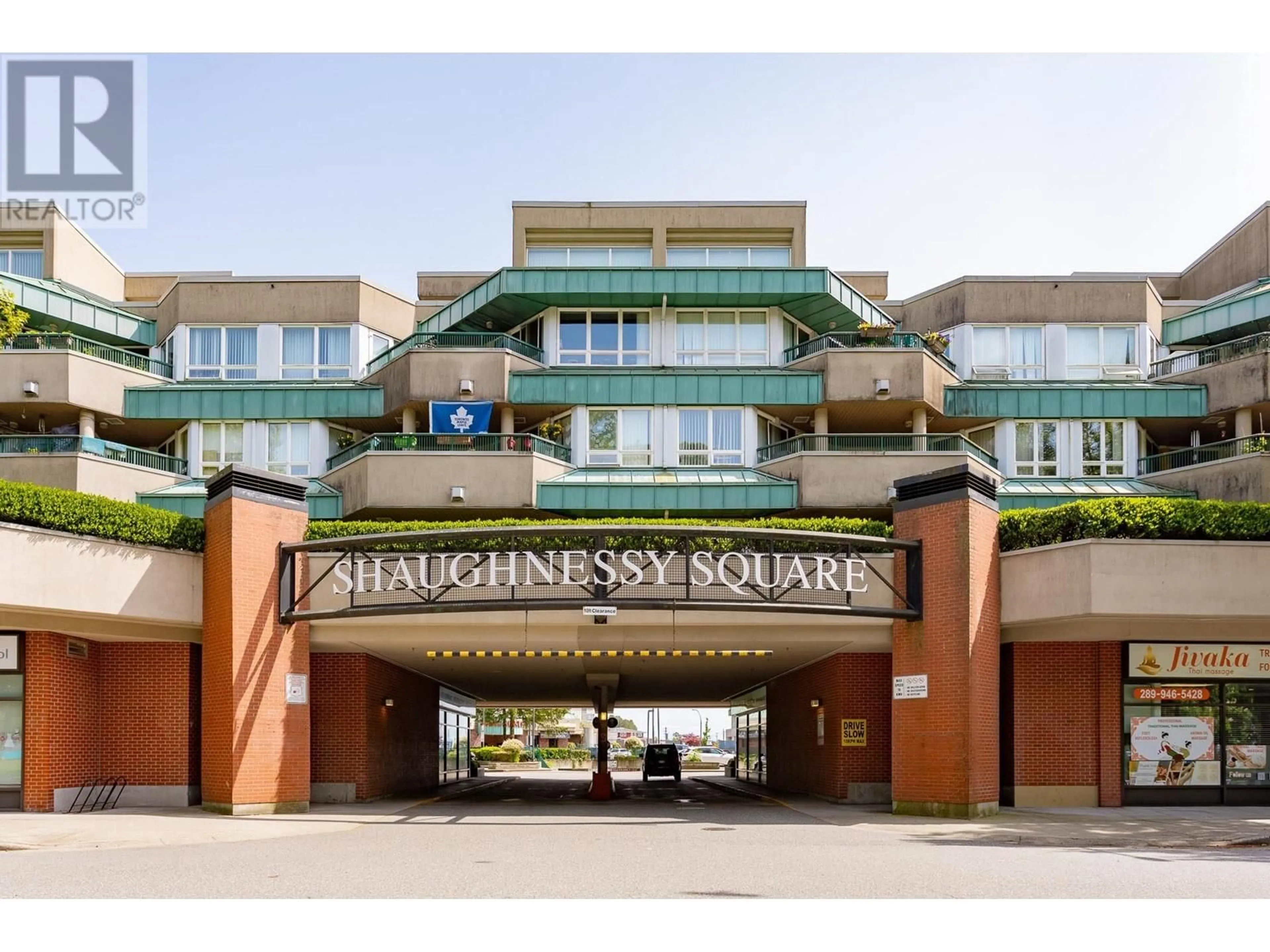 Indoor foyer for 326 - 2099 LOUGHEED HIGHWAY, Port Coquitlam British Columbia V3B1A8
