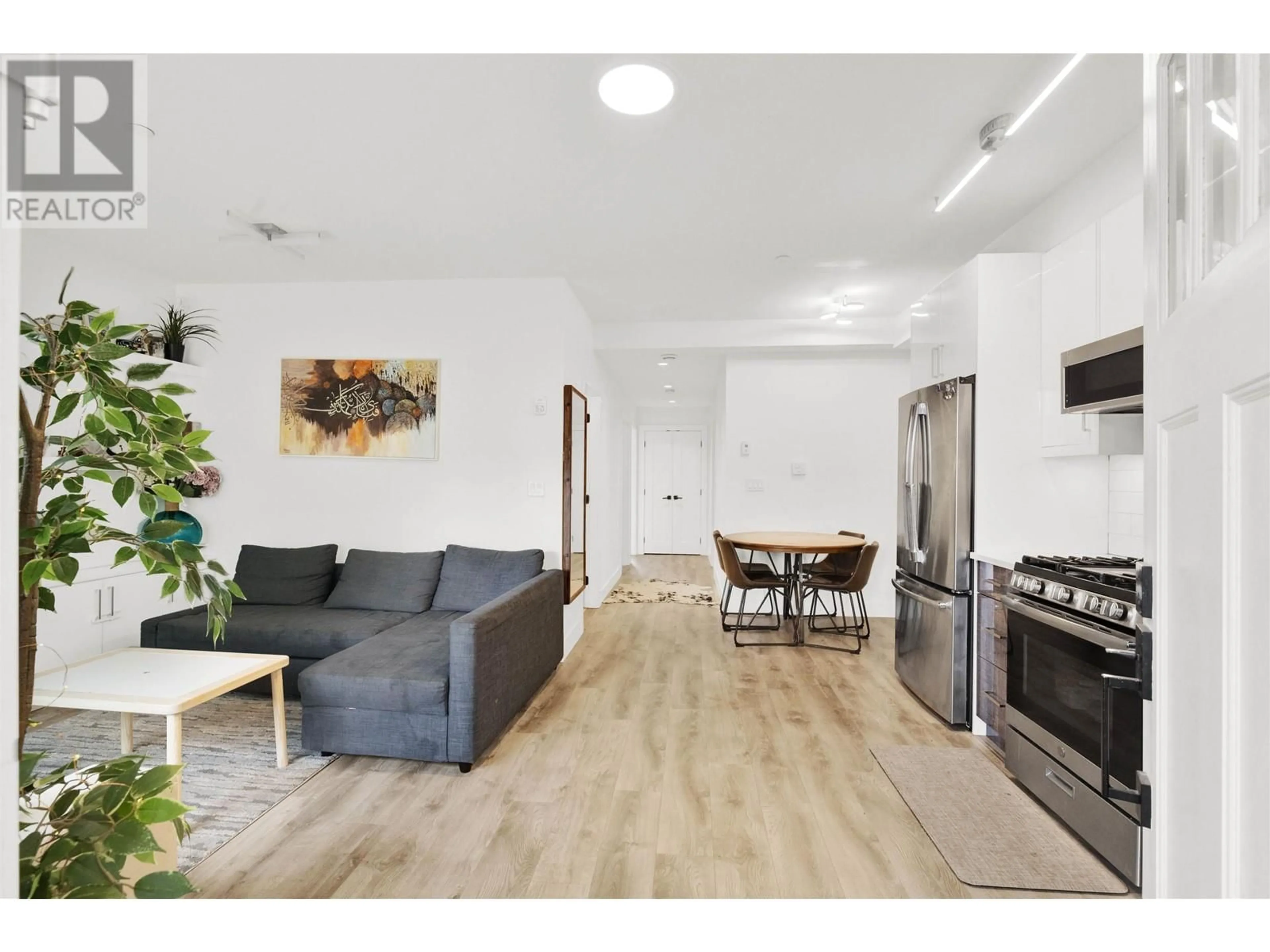 A pic of a room for 2743 DUKE STREET, Vancouver British Columbia V5R4S8