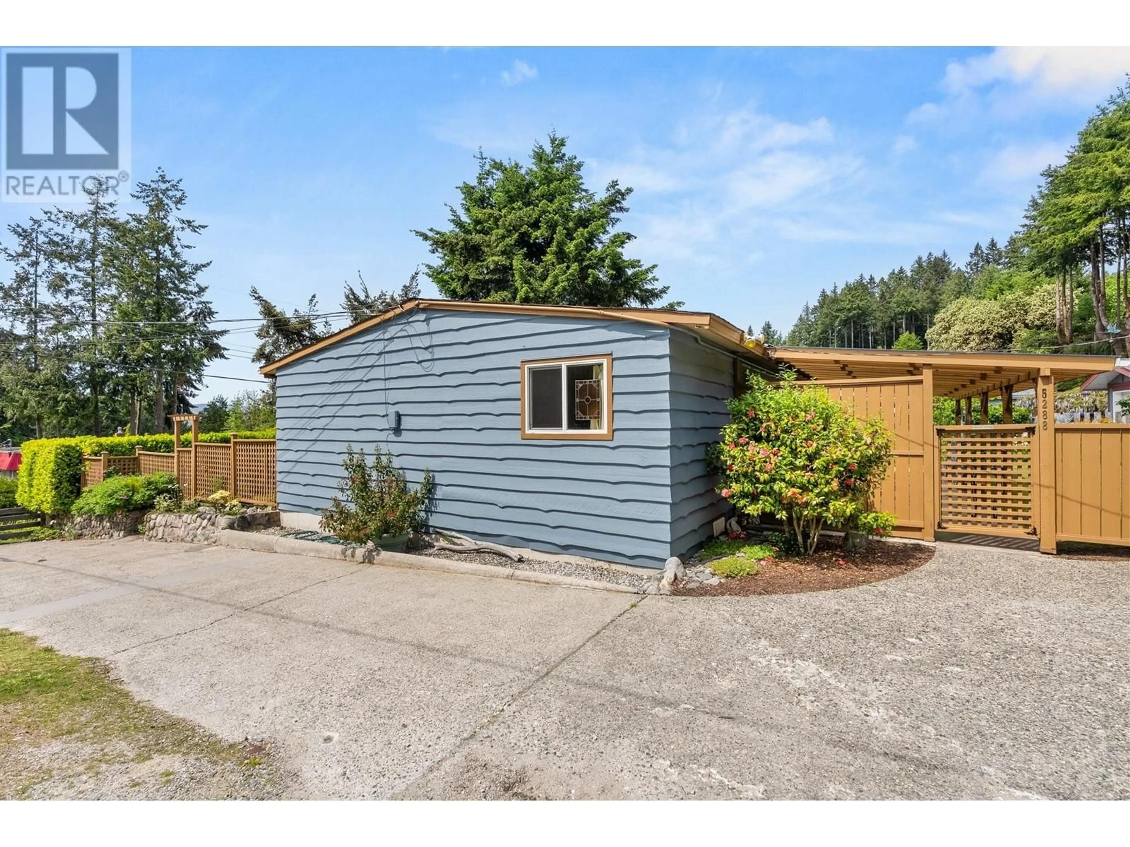 Shed for 5288 SNODGRASS ROAD, Sechelt British Columbia V7Z0C1