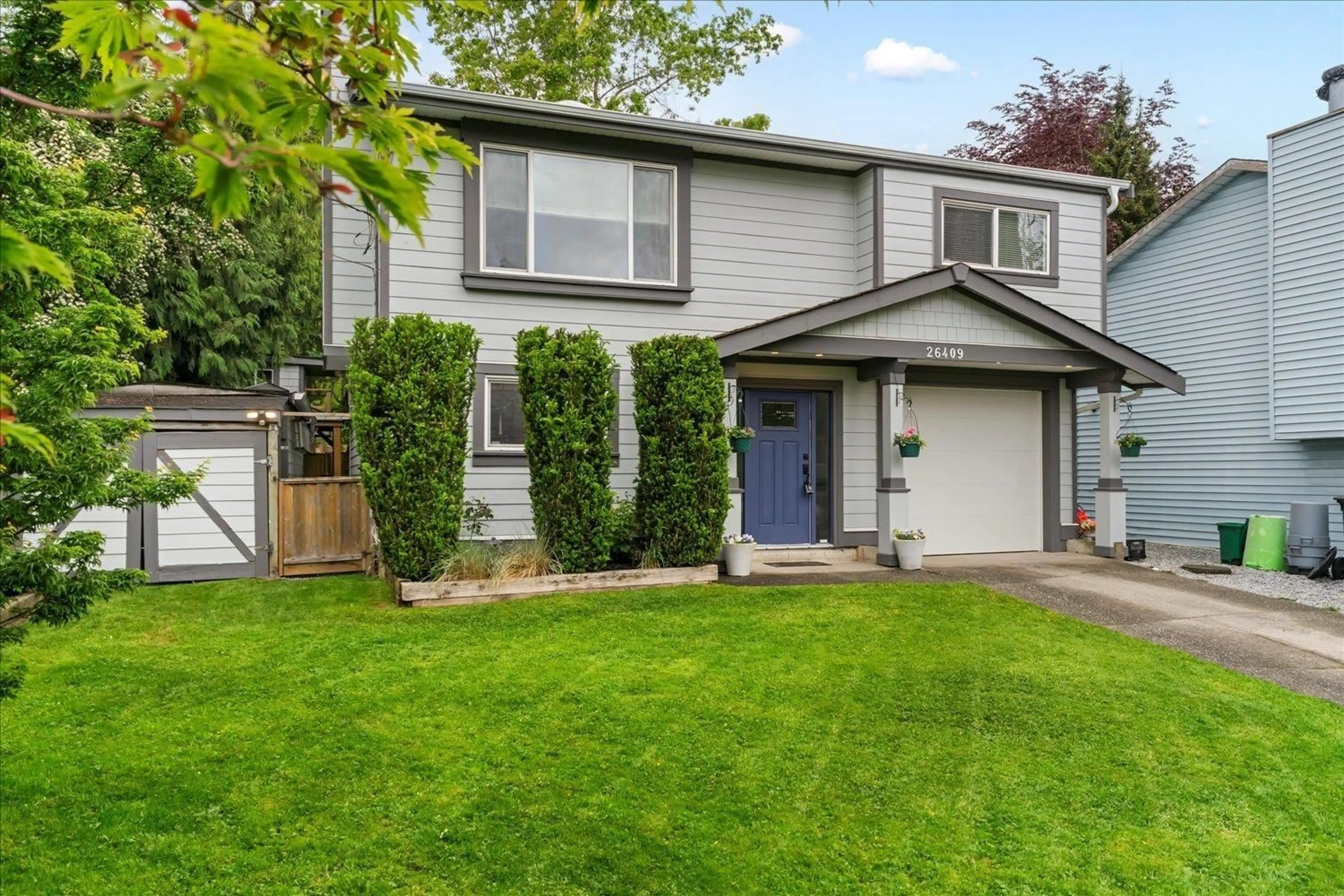 Home with vinyl exterior material, street for 26409 28, Langley British Columbia V4W3A6