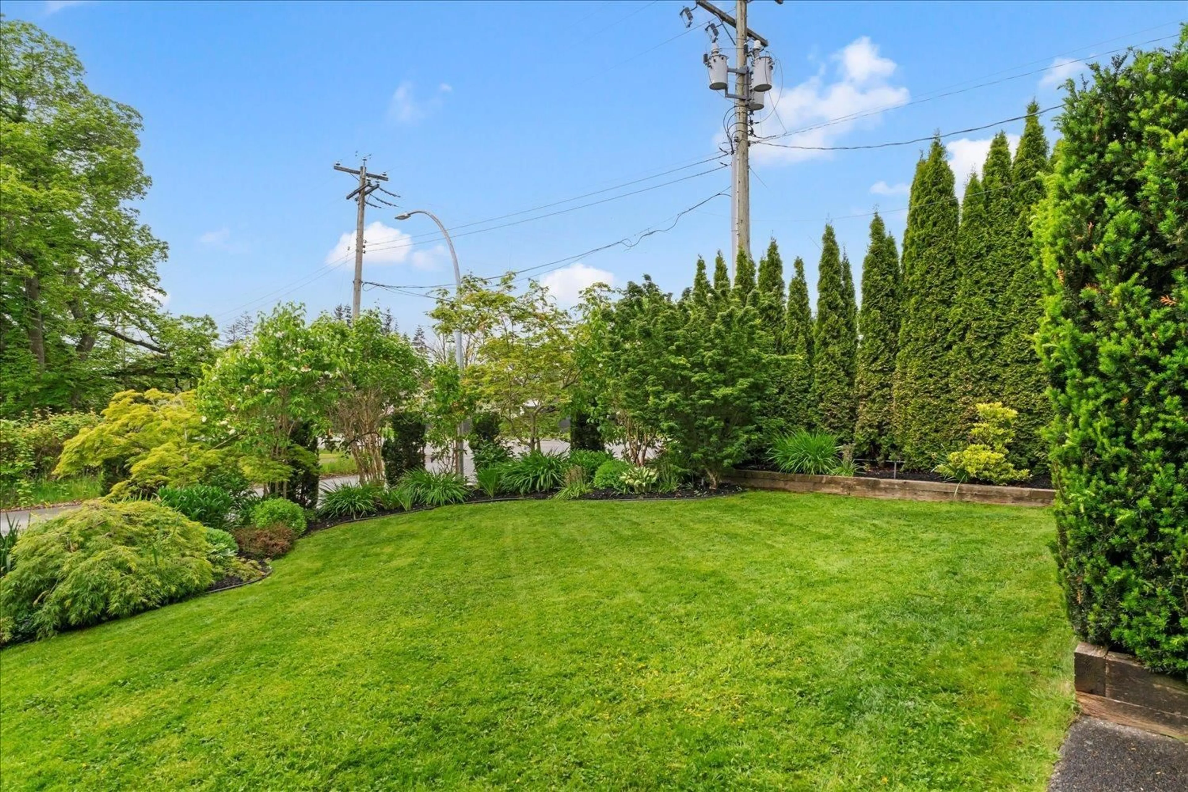 Patio, unknown for 26409 28, Langley British Columbia V4W3A6