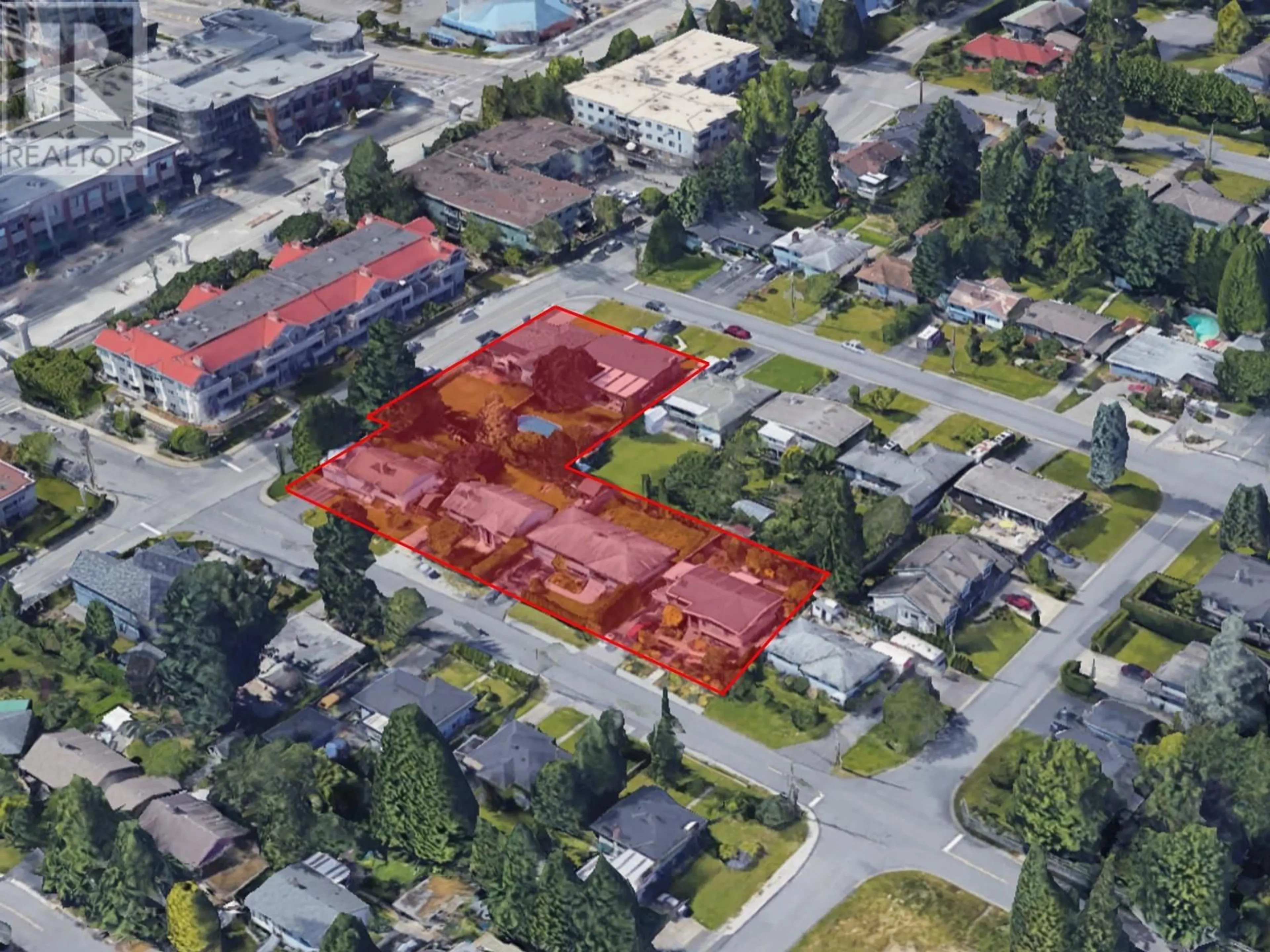 A pic from outside/outdoor area/front of a property/back of a property/a pic from drone, street for 514 APPIAN WAY, Coquitlam British Columbia V3J2A5