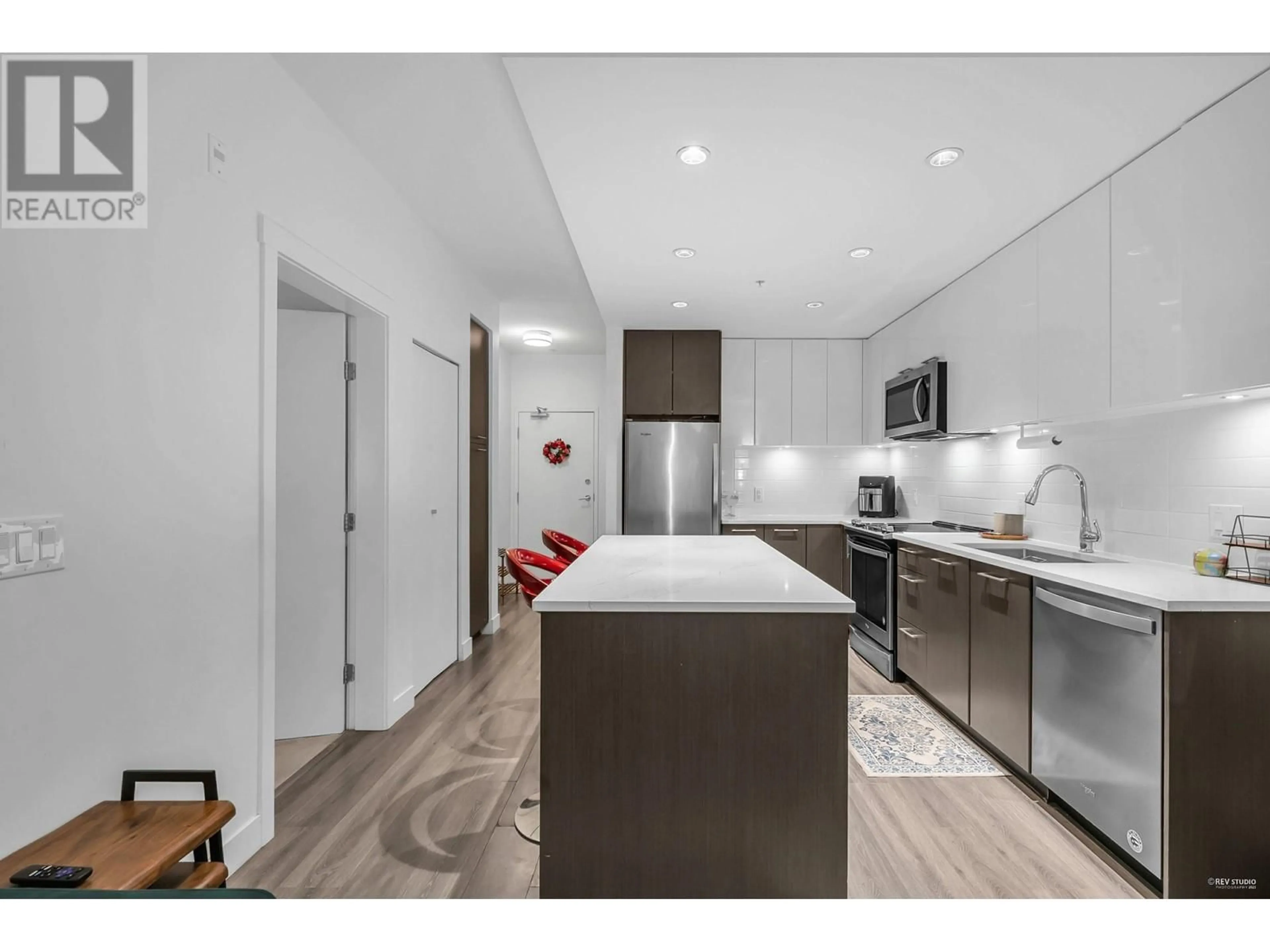 Open concept kitchen, unknown for 106 - 2382 ATKINS AVENUE, Port Coquitlam British Columbia V3C0G7