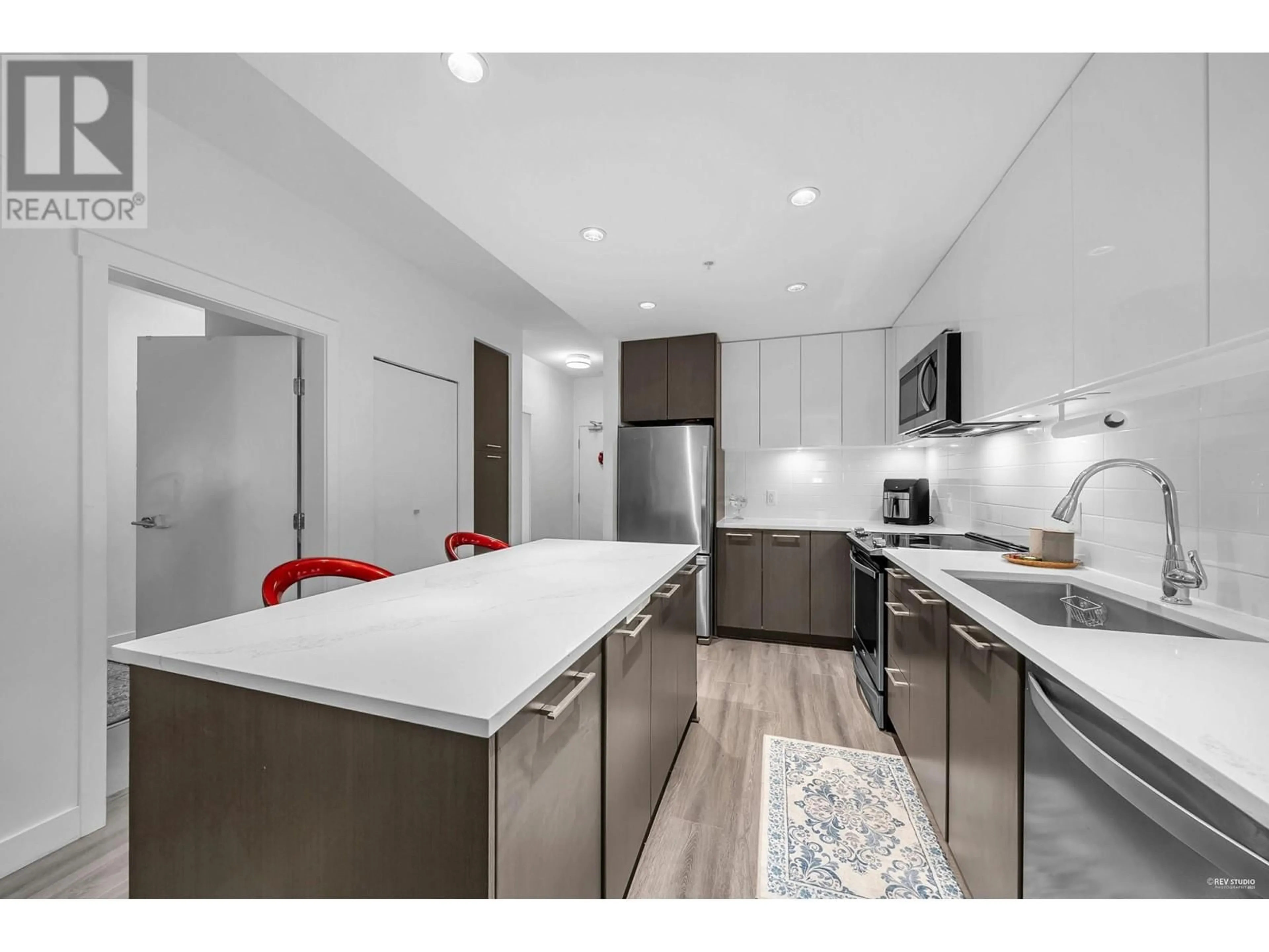Open concept kitchen, unknown for 106 - 2382 ATKINS AVENUE, Port Coquitlam British Columbia V3C0G7