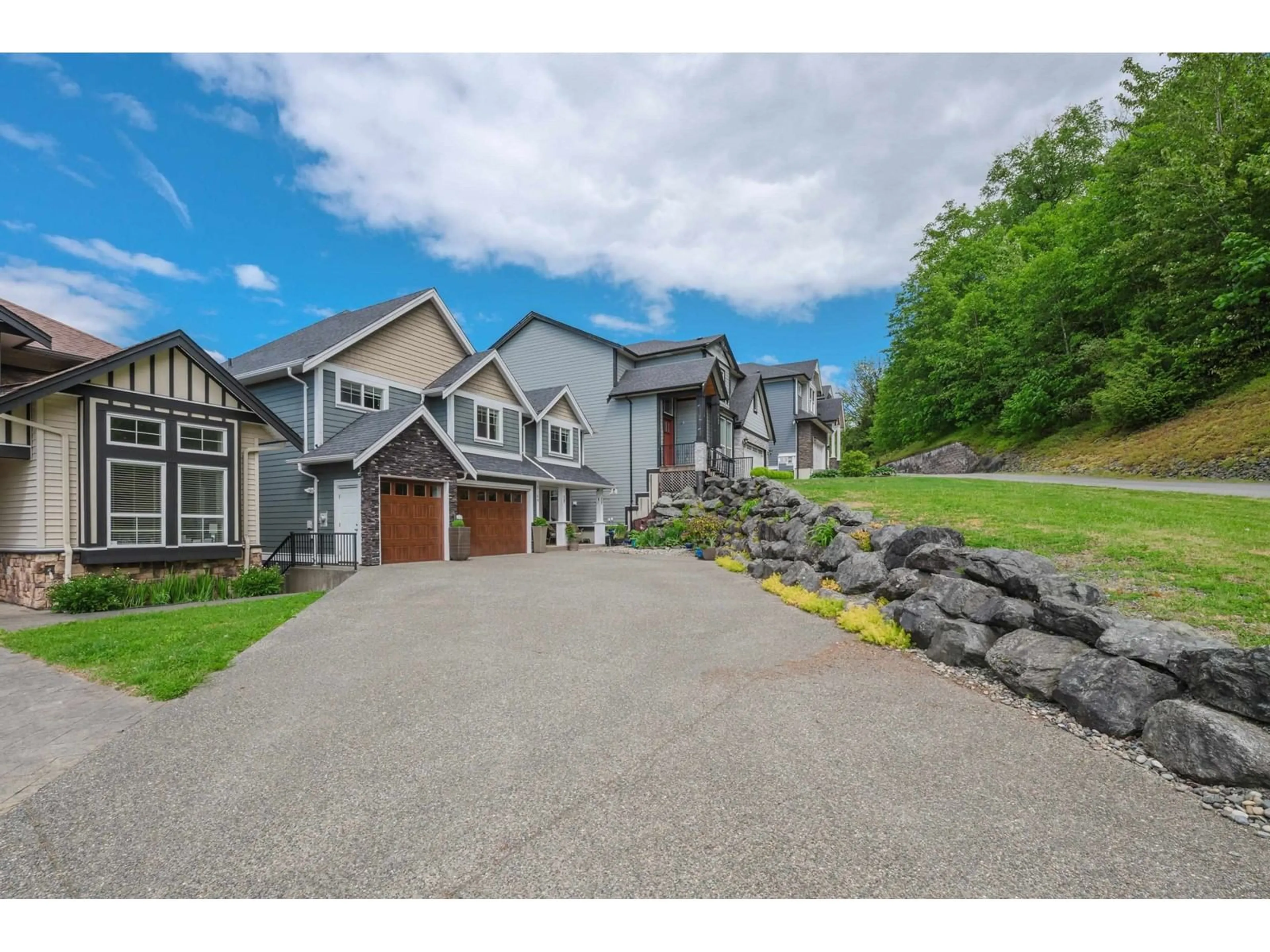A pic from outside/outdoor area/front of a property/back of a property/a pic from drone, unknown for 5189 CECIL RIDGE PLACE, Chilliwack British Columbia V2R6A1