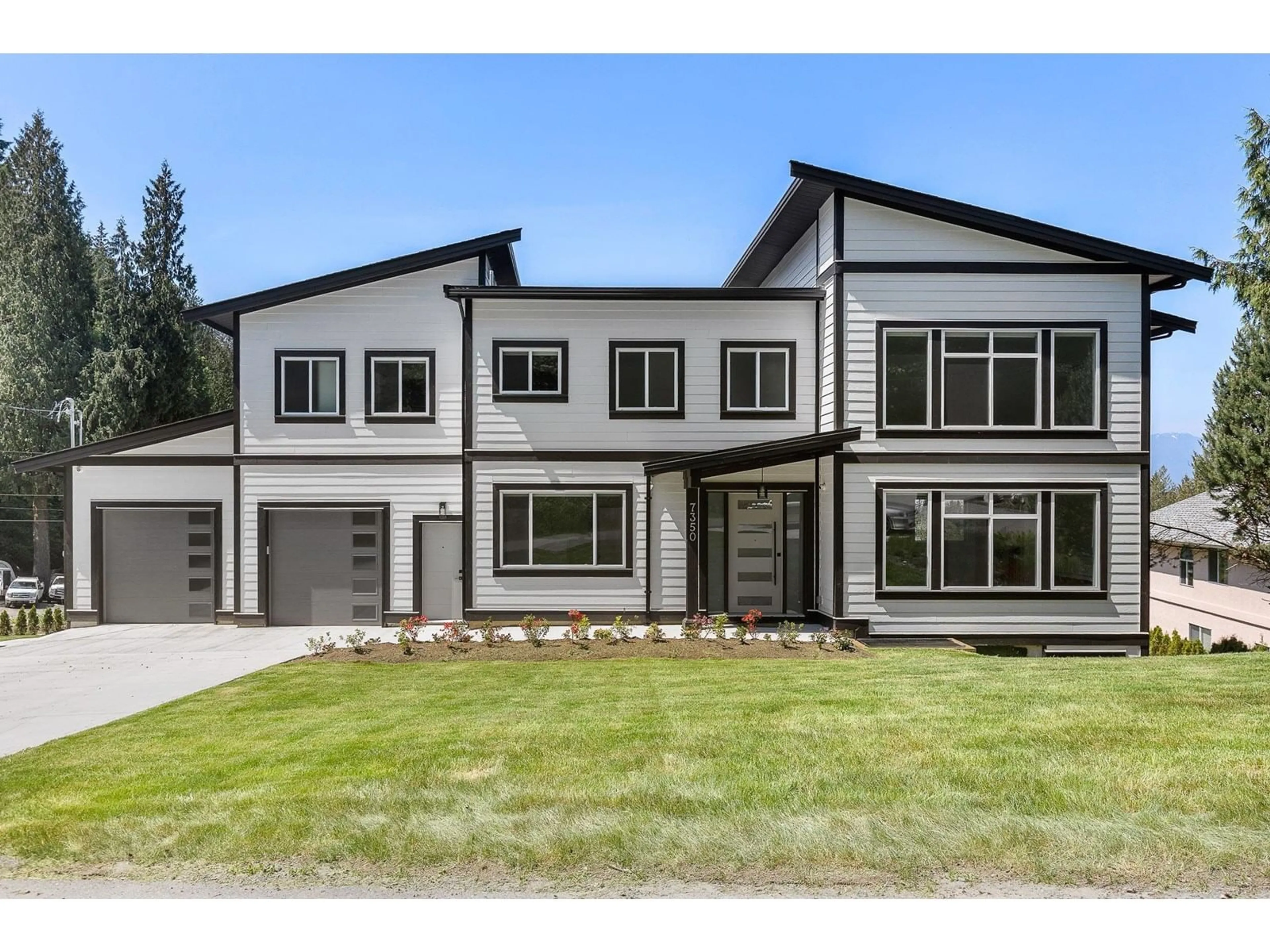 Home with vinyl exterior material, unknown for 7350 MARBLE HILL ROAD, Chilliwack British Columbia V4Z1J5