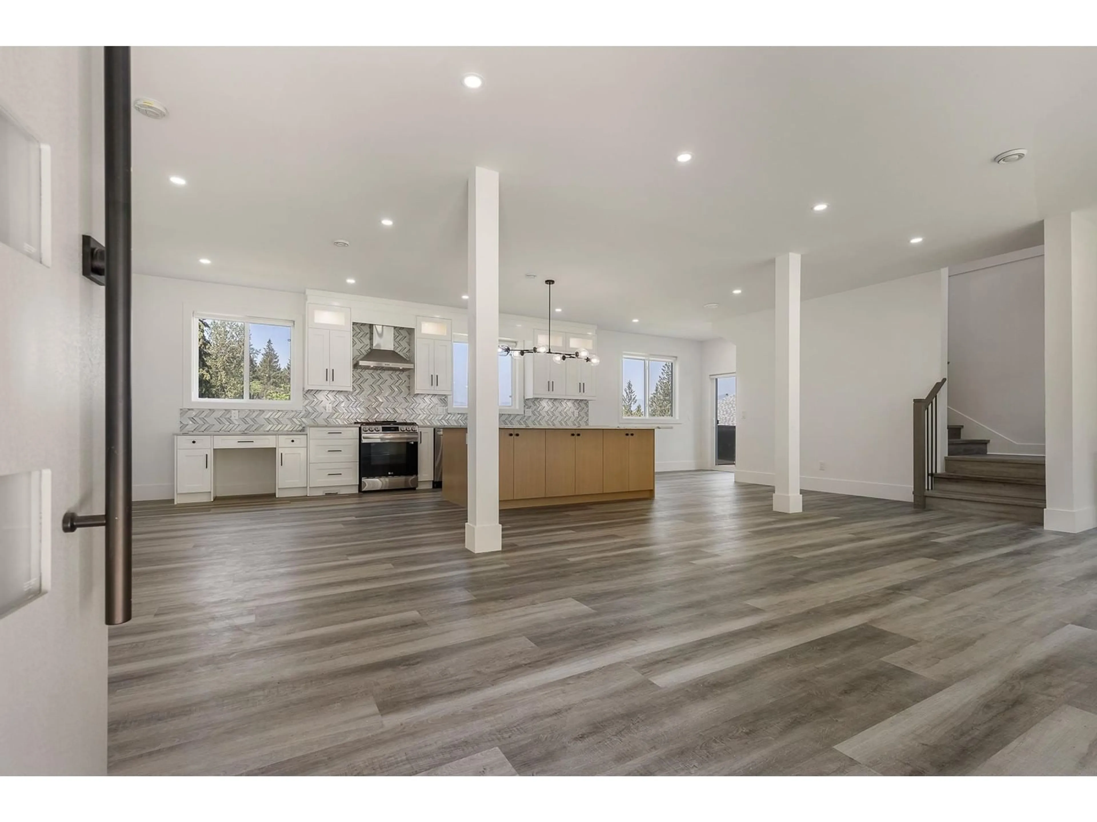 Open concept kitchen, unknown for 7350 MARBLE HILL ROAD, Chilliwack British Columbia V4Z1J5